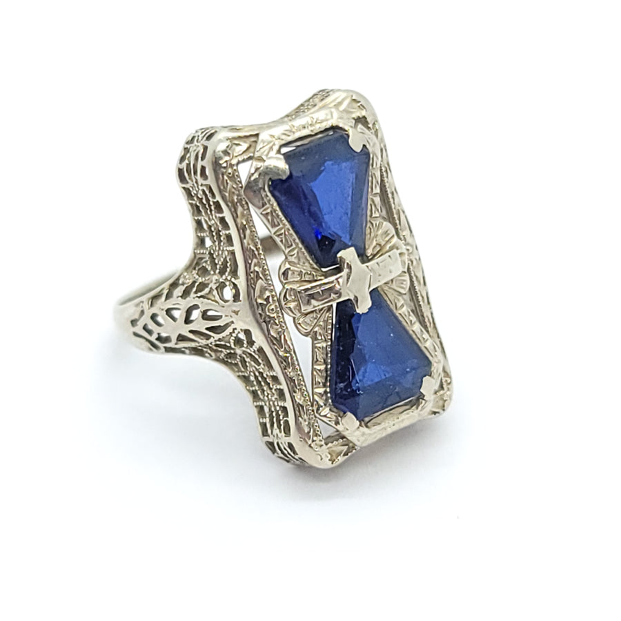 ANTIQUE ART DECO 14K WHITE GOLD SAPPHIRE RING