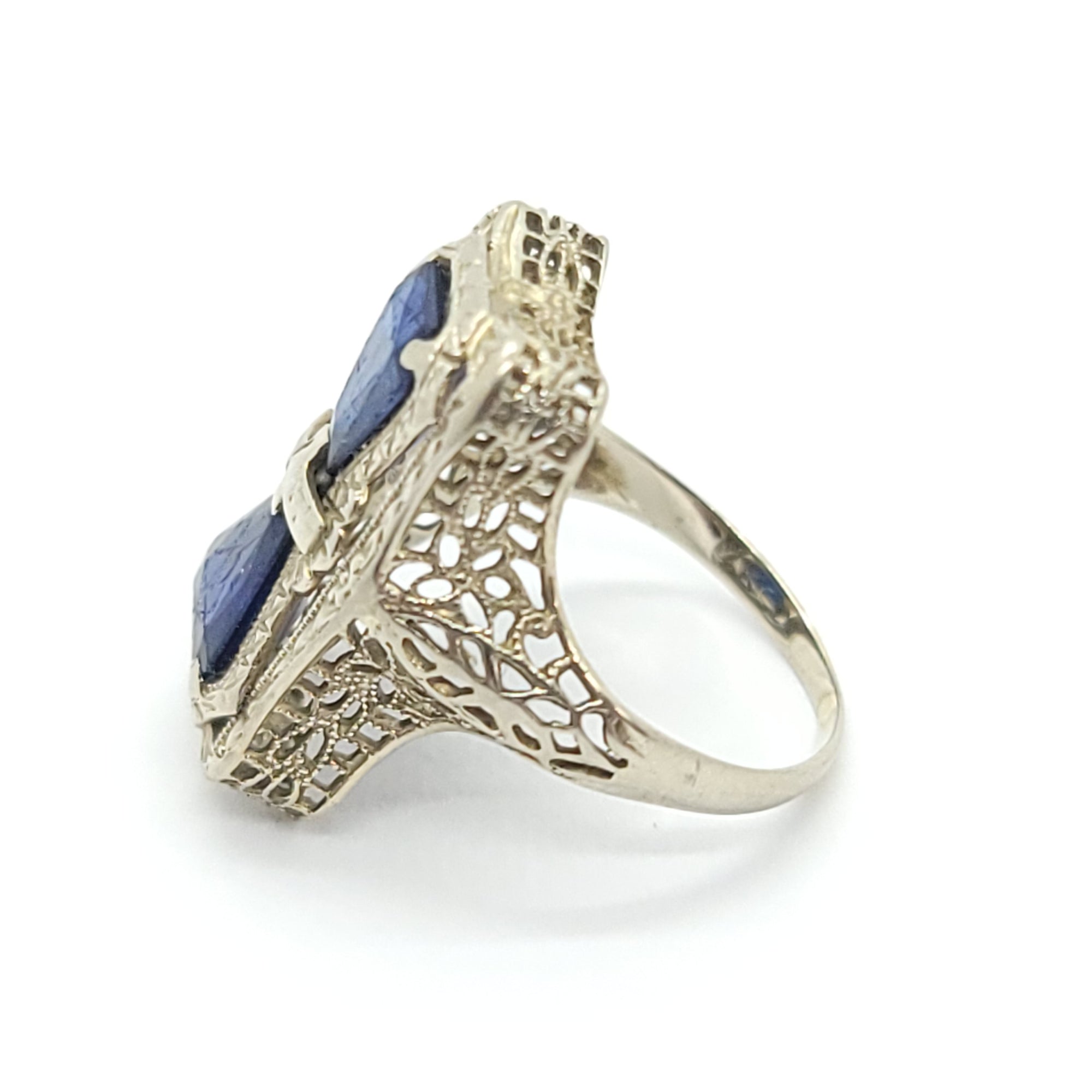 ANTIQUE ART DECO 14K WHITE GOLD SAPPHIRE RING