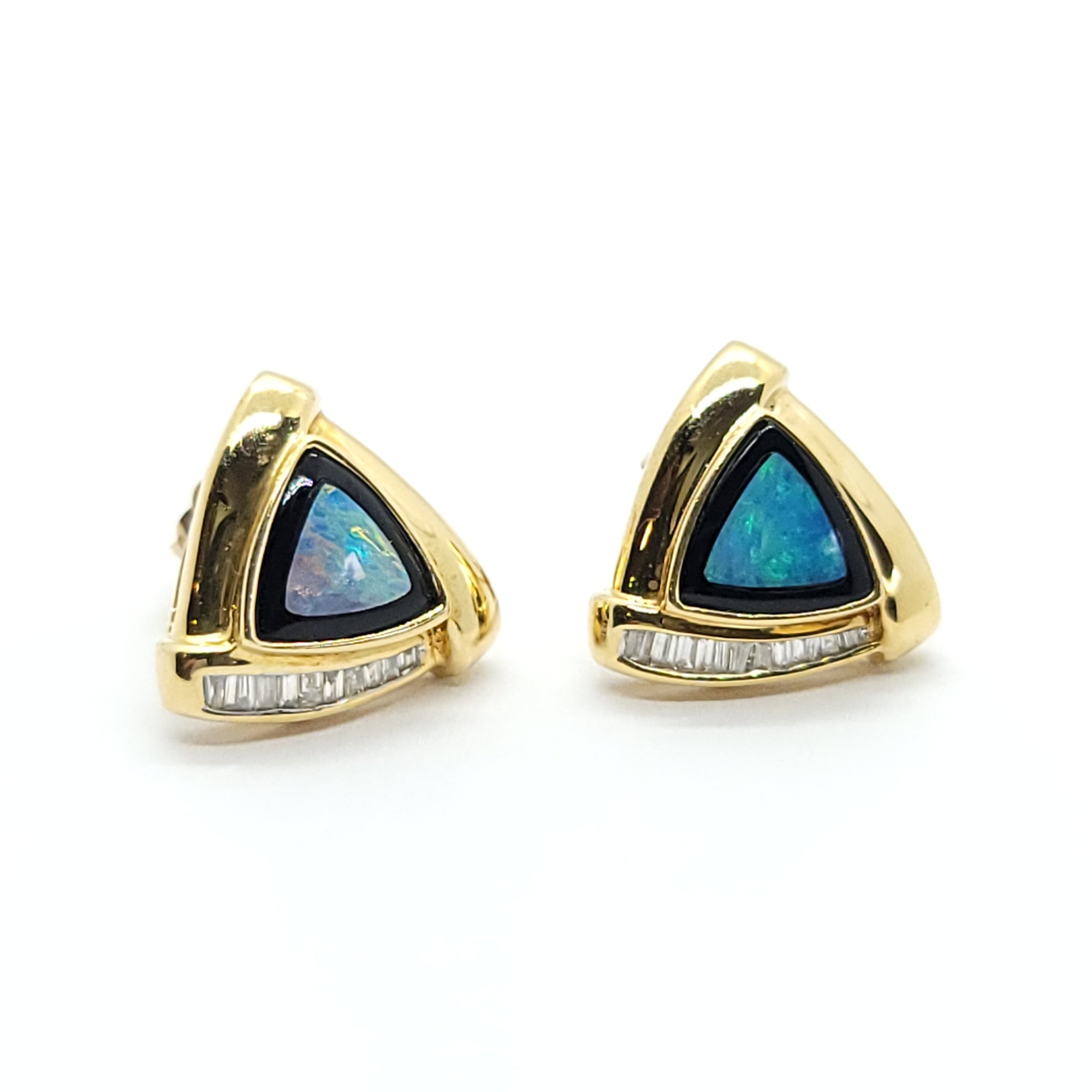 AUSTRALIAN OPAL AND DIAMONDS 14K YELLOW GOLD LADIES EARRINGS