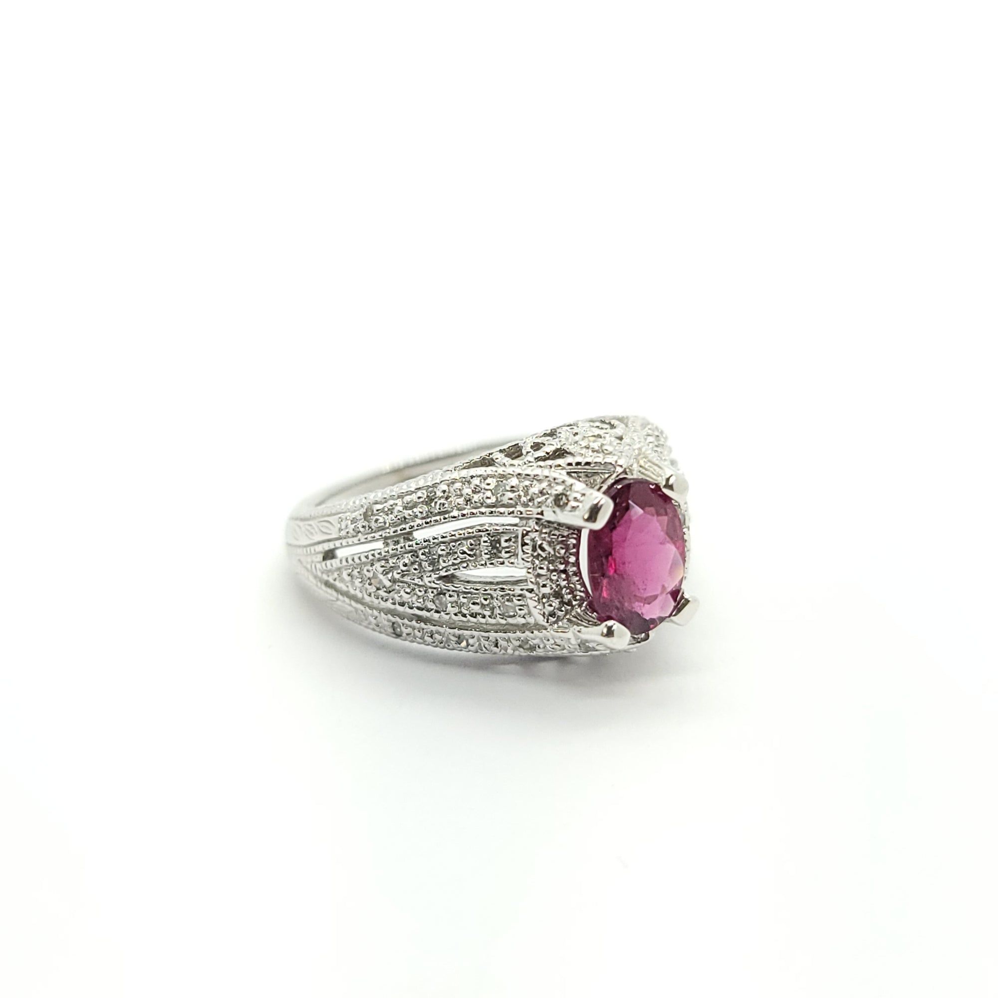 ANTIQUE DIAMOND RHODOLITE RUBY RING SET IN 14KT WHITE GOLD