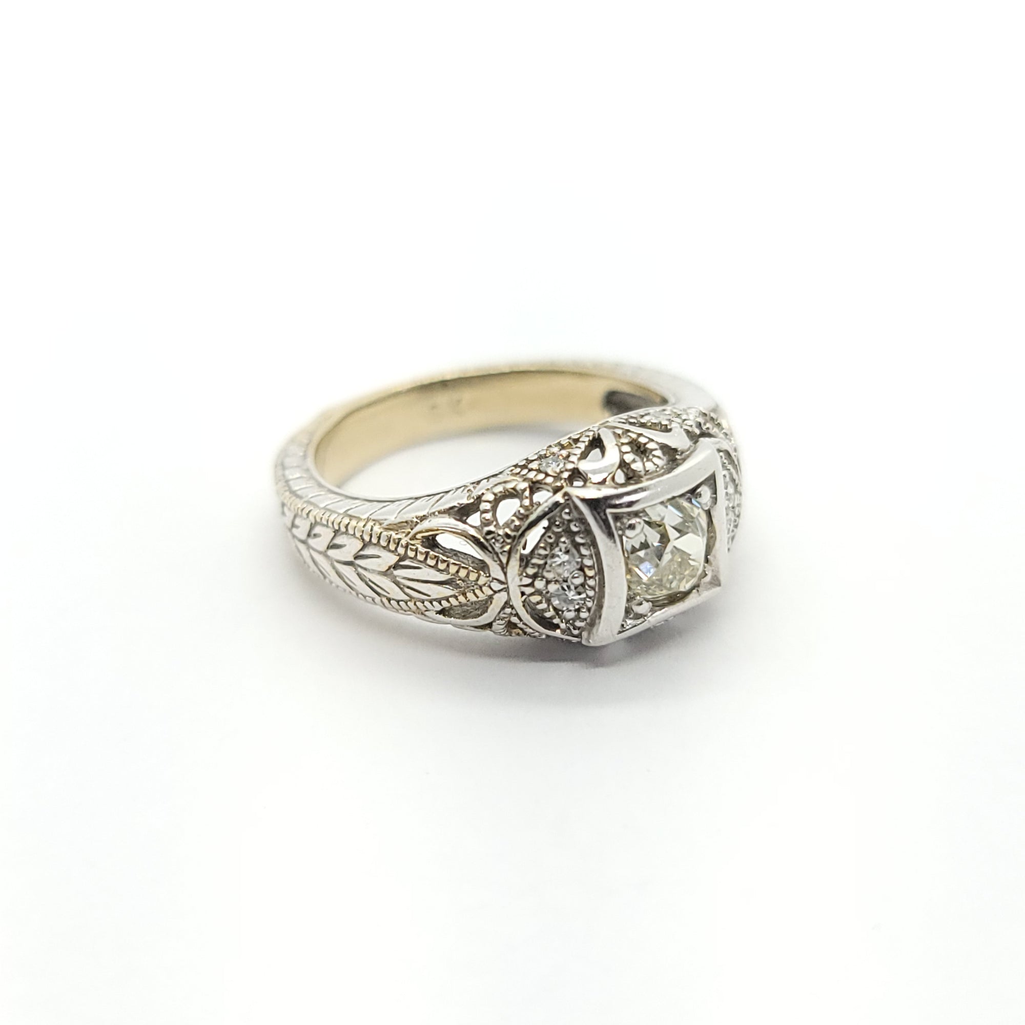 ANTIQUE ENGAGEMENT RING 18k WHITE GOLD DIAMOND RING ILLUSION