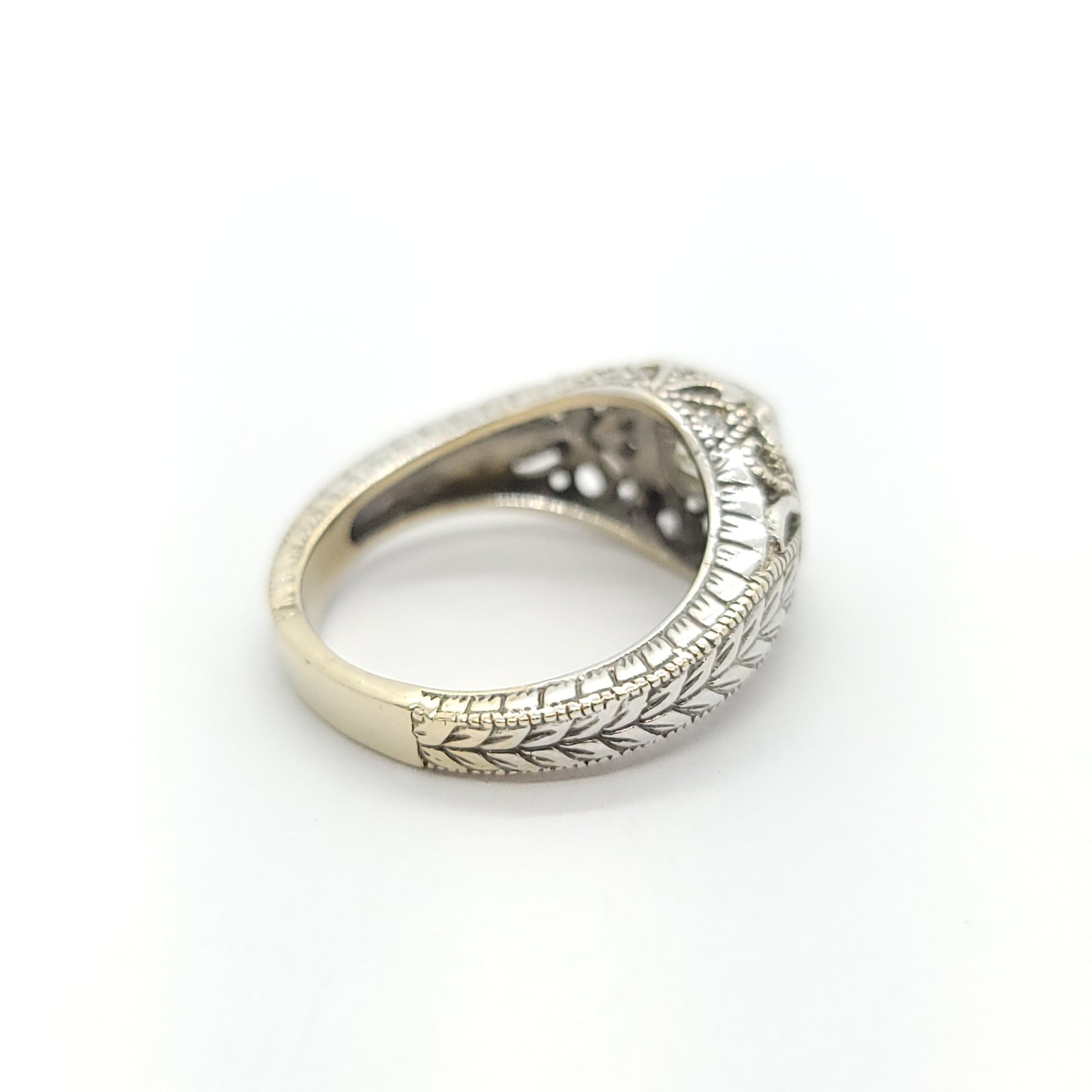 ANTIQUE ENGAGEMENT RING 18k WHITE GOLD DIAMOND RING ILLUSION SETTING 1930 's ART DECO