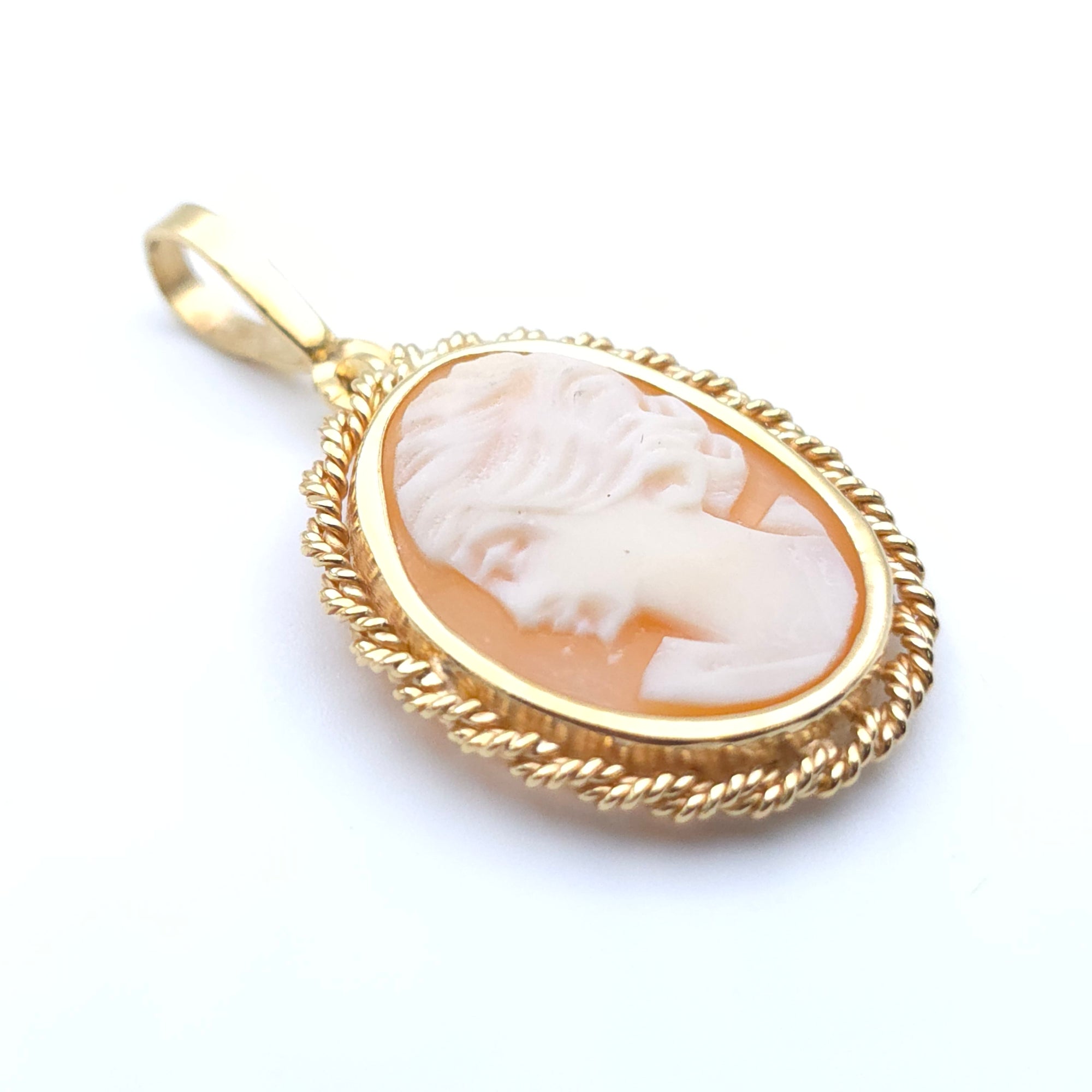 ANTIQUE CAMEO 14K YELLOW GOLD LADYS  PENDENT