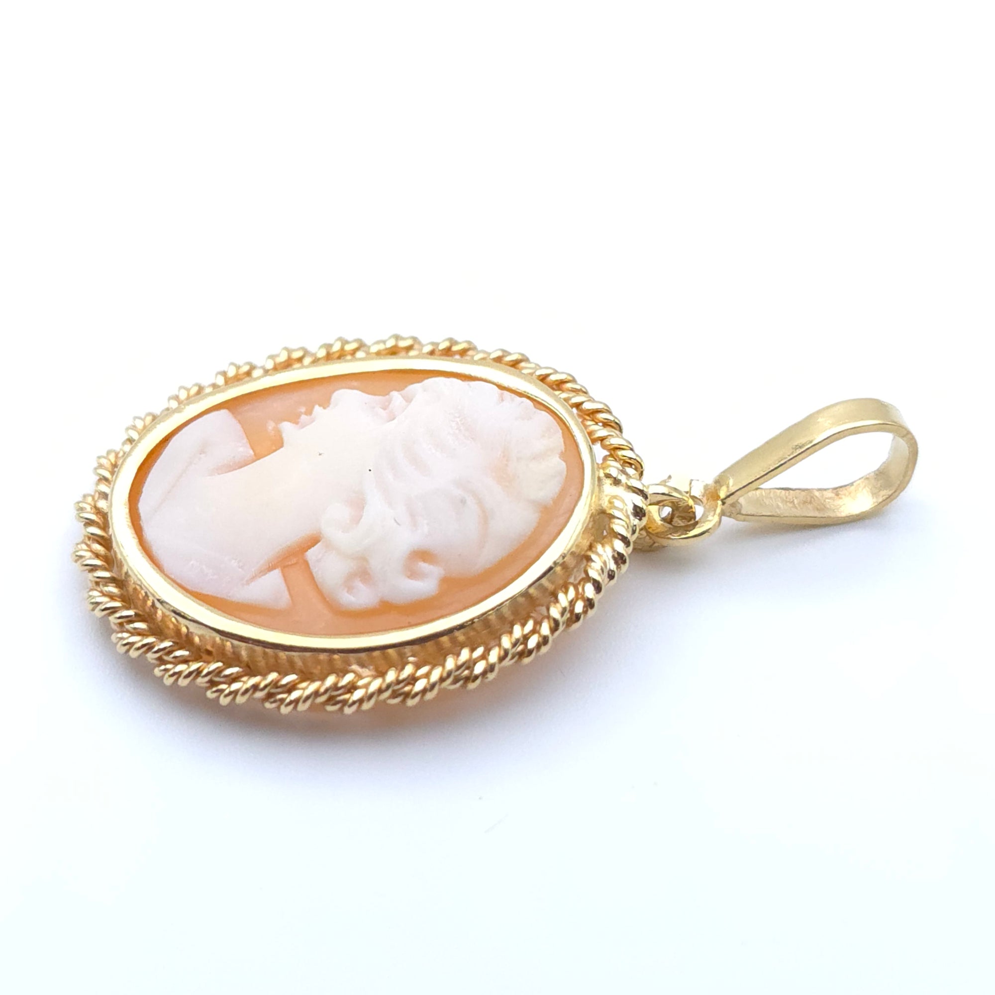 ANTIQUE CAMEO 14K YELLOW GOLD LADYS  PENDENT