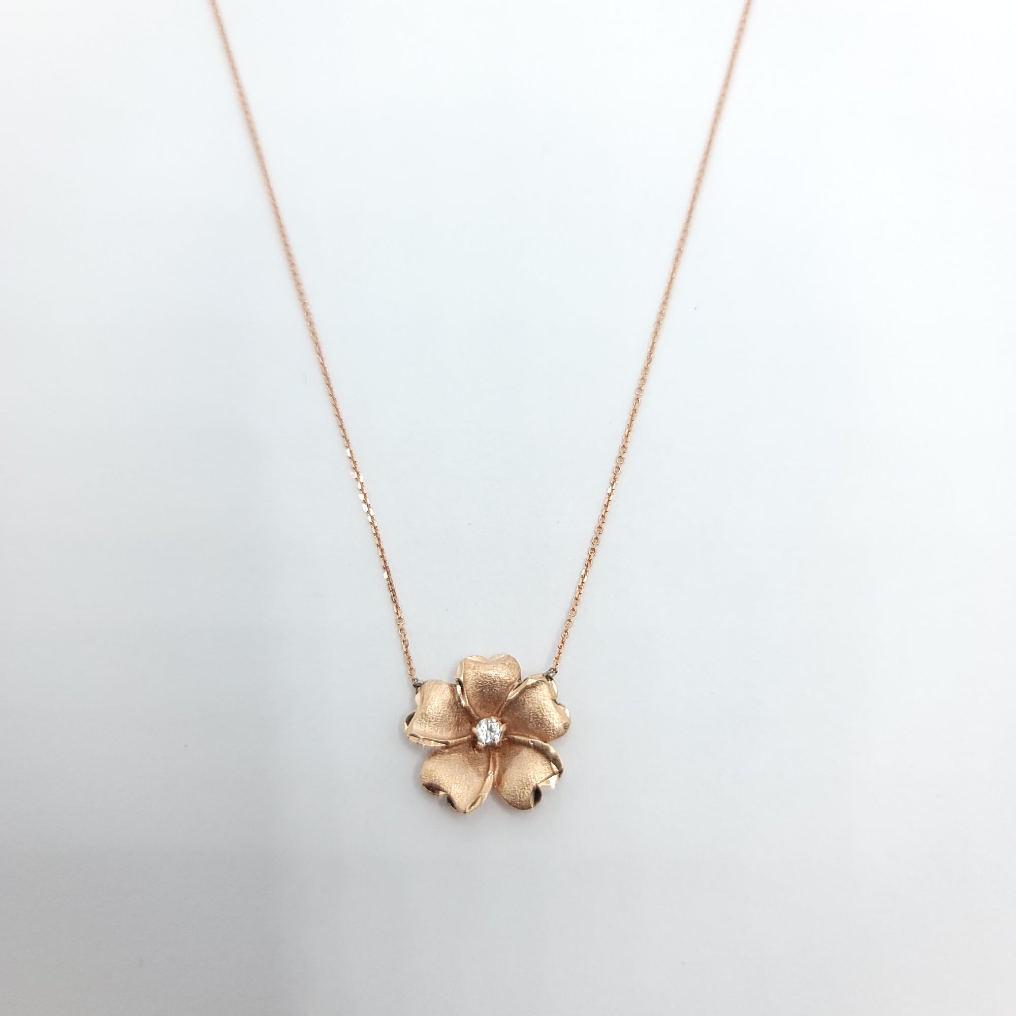 14K ROSE GOLD FLOWER AND DIAMOND NECKLACE