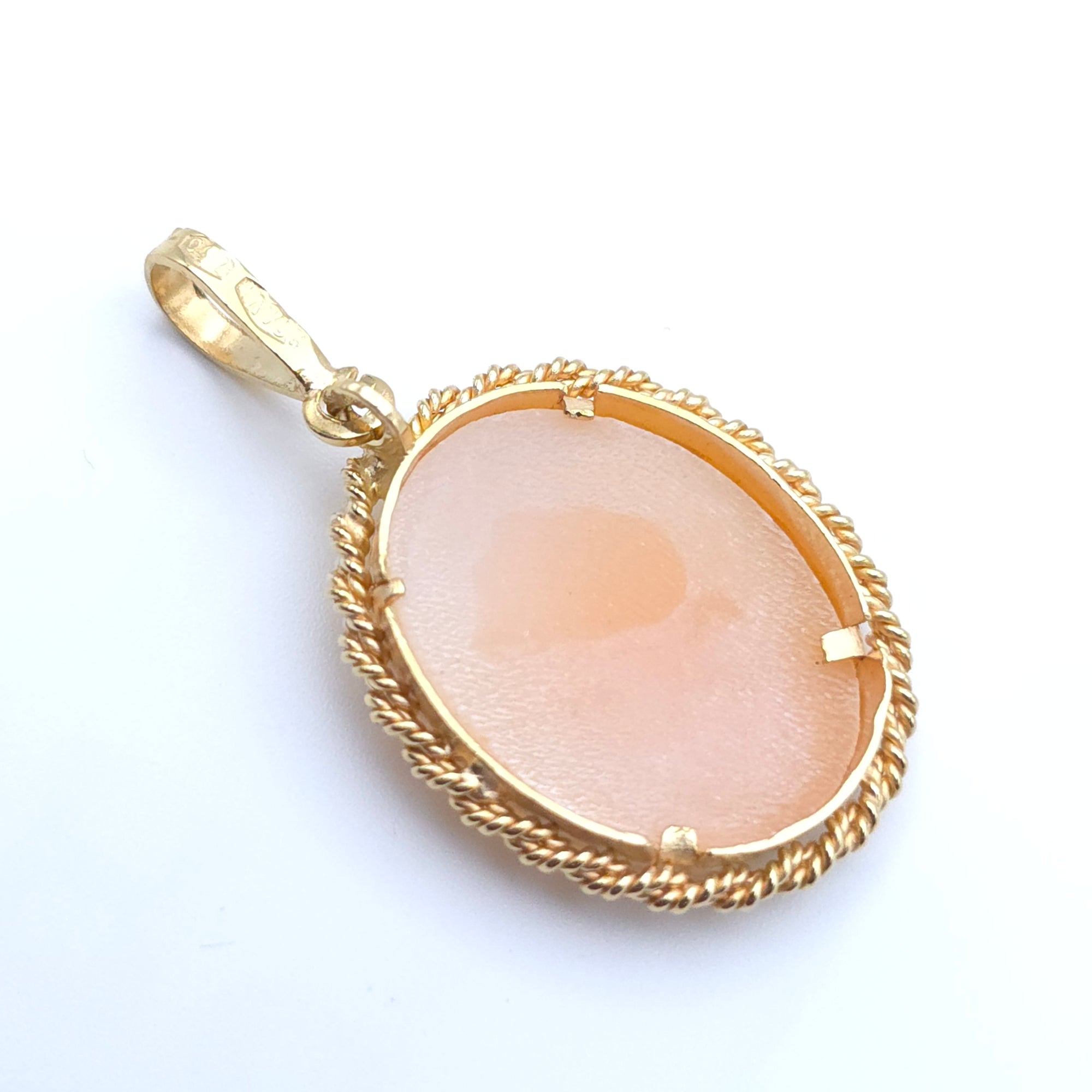 ANTIQUE CAMEO 14K YELLOW GOLD LADYS  PENDENT