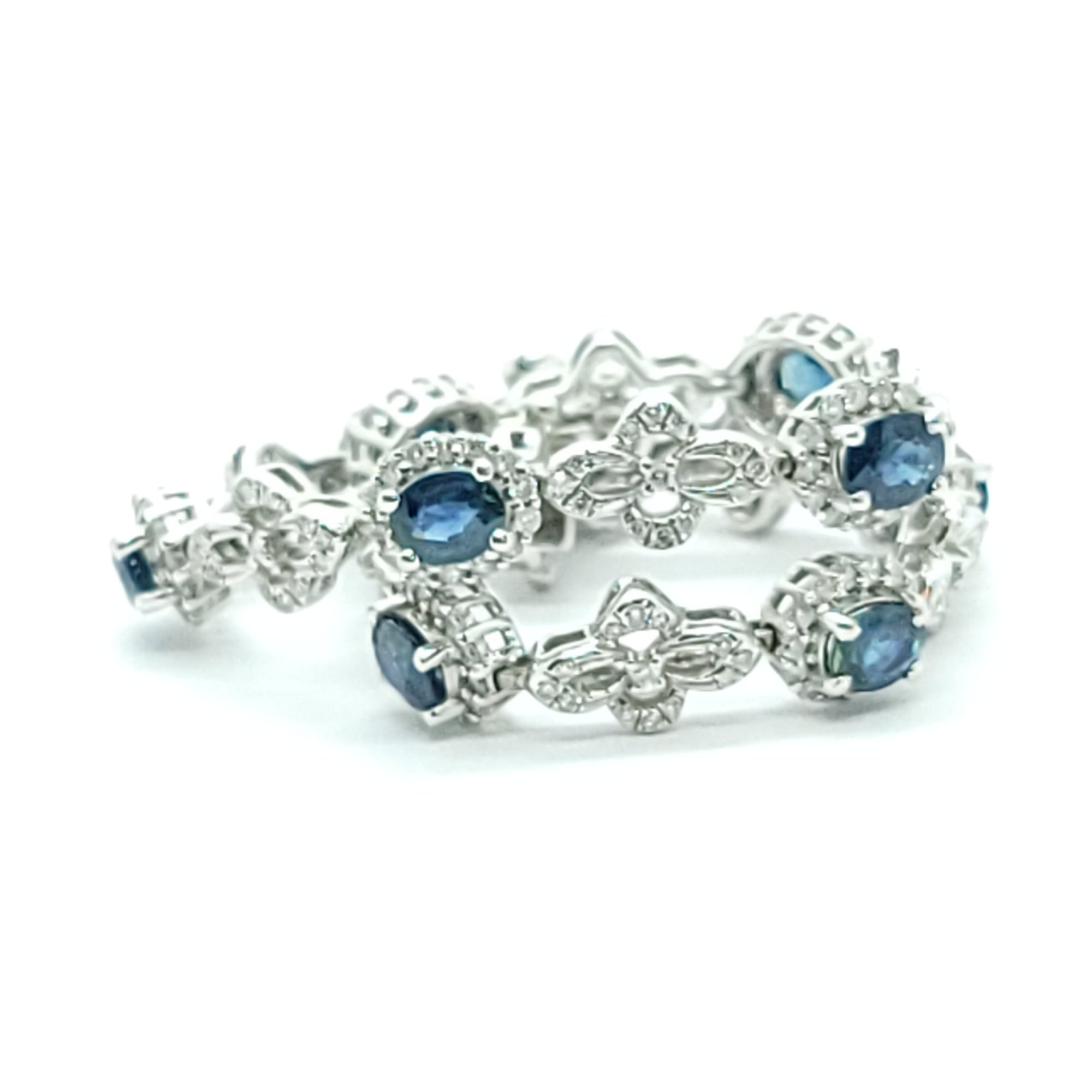 MODERN DIAMOND OVAL CUT TEAL  SAPPHIRE TENNIS BRACELET 18K WHITE GOLD LADIES