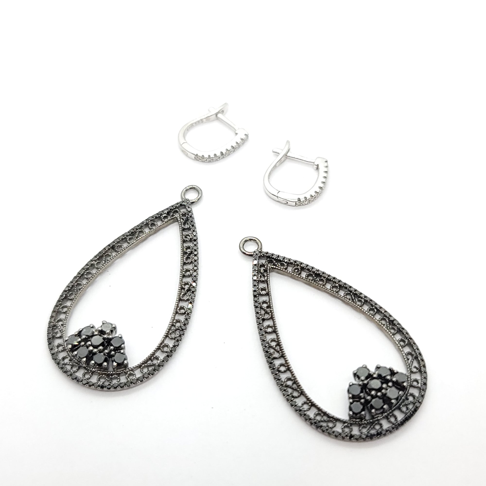 14K BLACK AND WHITE GOLD DIAMOND BLACK WHITE AND DIAMONDS EARRINGS