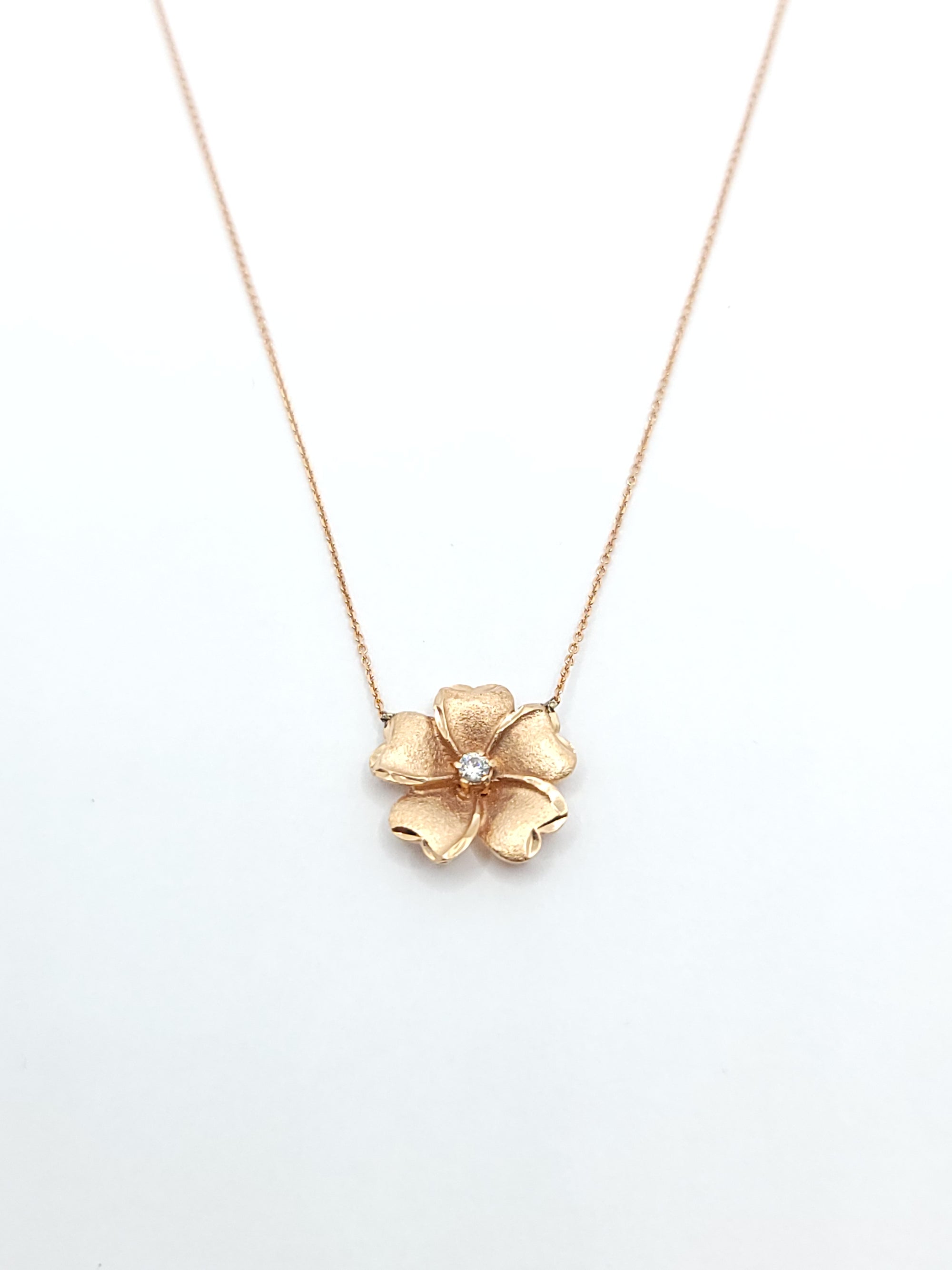 14K ROSE GOLD FLOWER AND DIAMOND NECKLACE