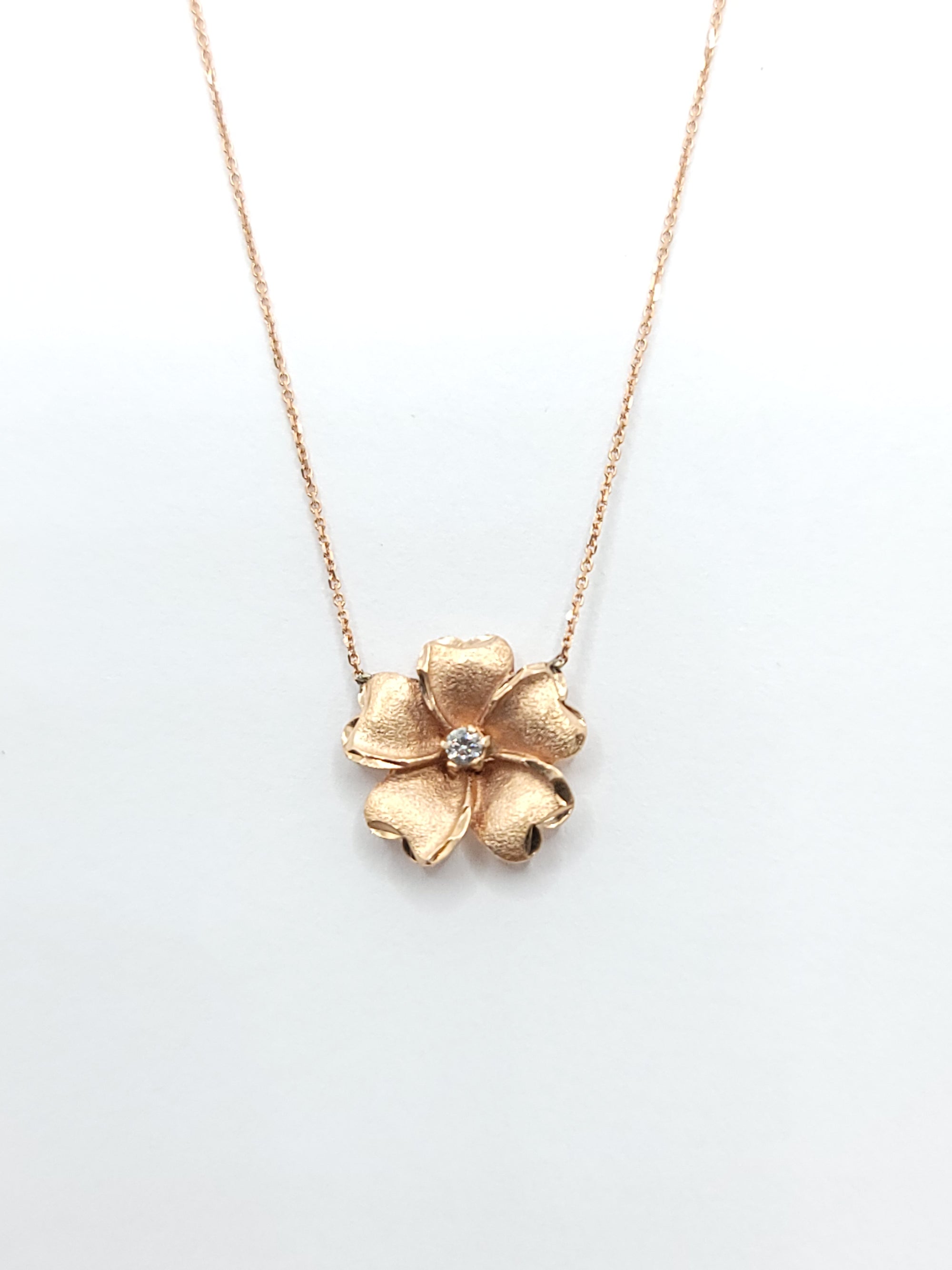 14K ROSE GOLD FLOWER AND DIAMOND NECKLACE