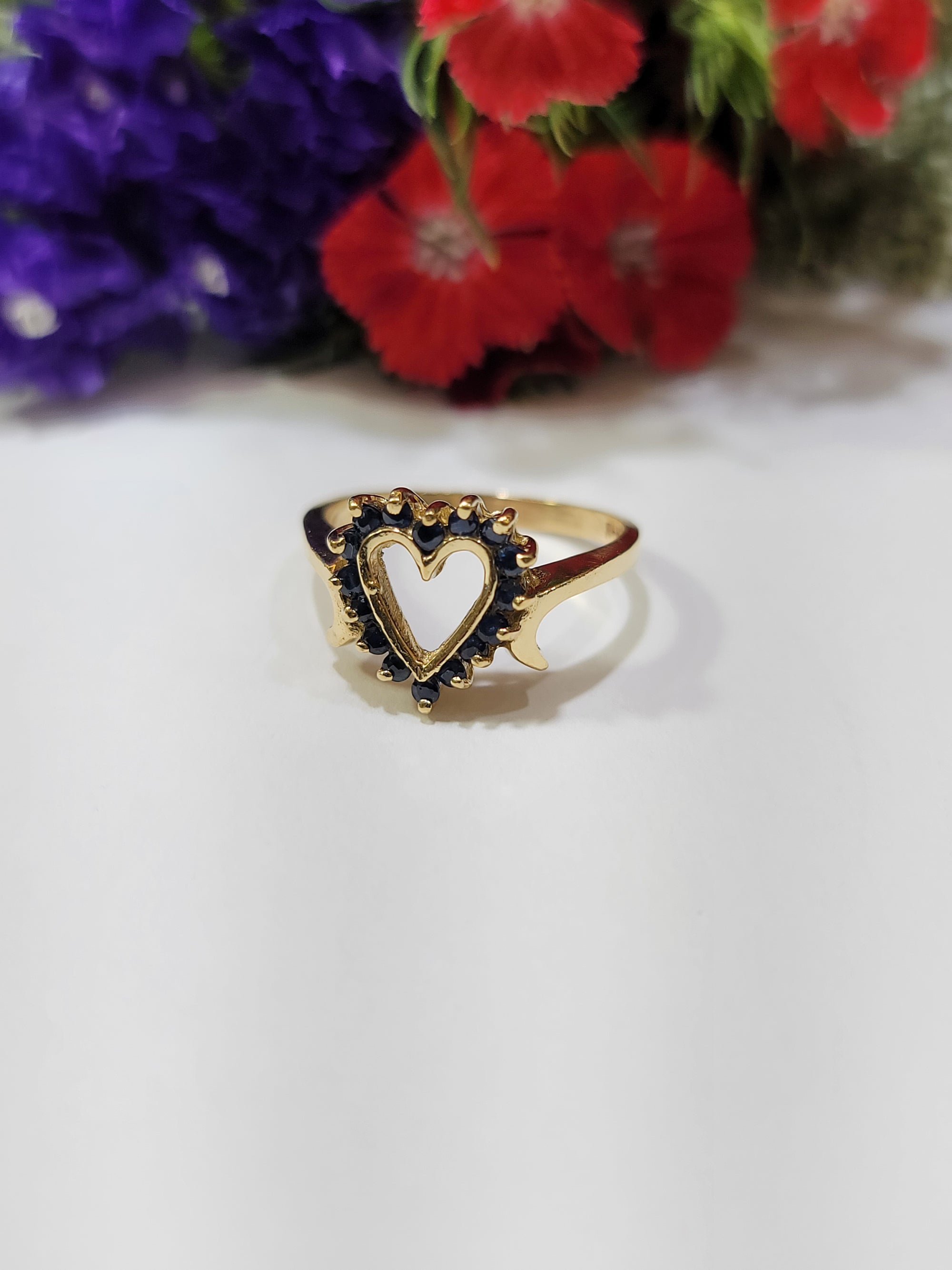 ANTIQUE 14K YELLOW GOLD NATURAL SAPPHIRE OPEN HEART SHAPE RING