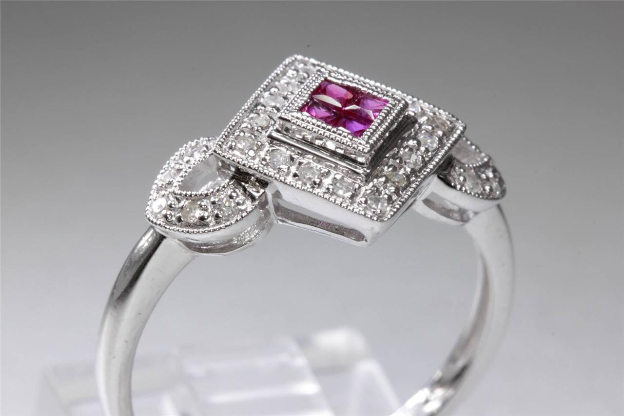 MODERN 14k WHITE GOLD LADYS DIAMOND SHAPE RUBY & ROUND DIAMOND RING .52CT