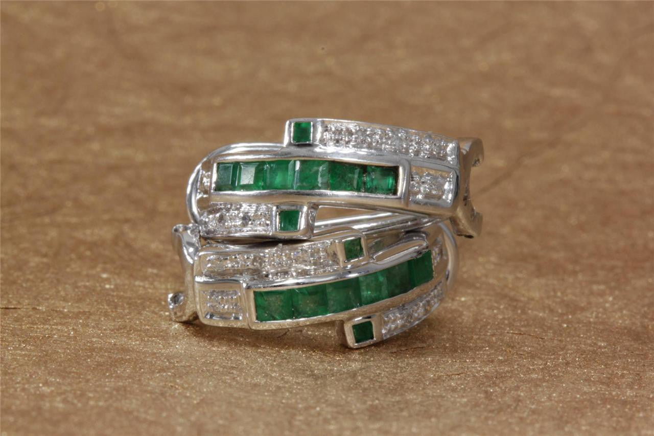 MODERN 14K WHITE GOLD LADIES EARRING EMERALD PRINCESS CUT & DIAMOND .92CT