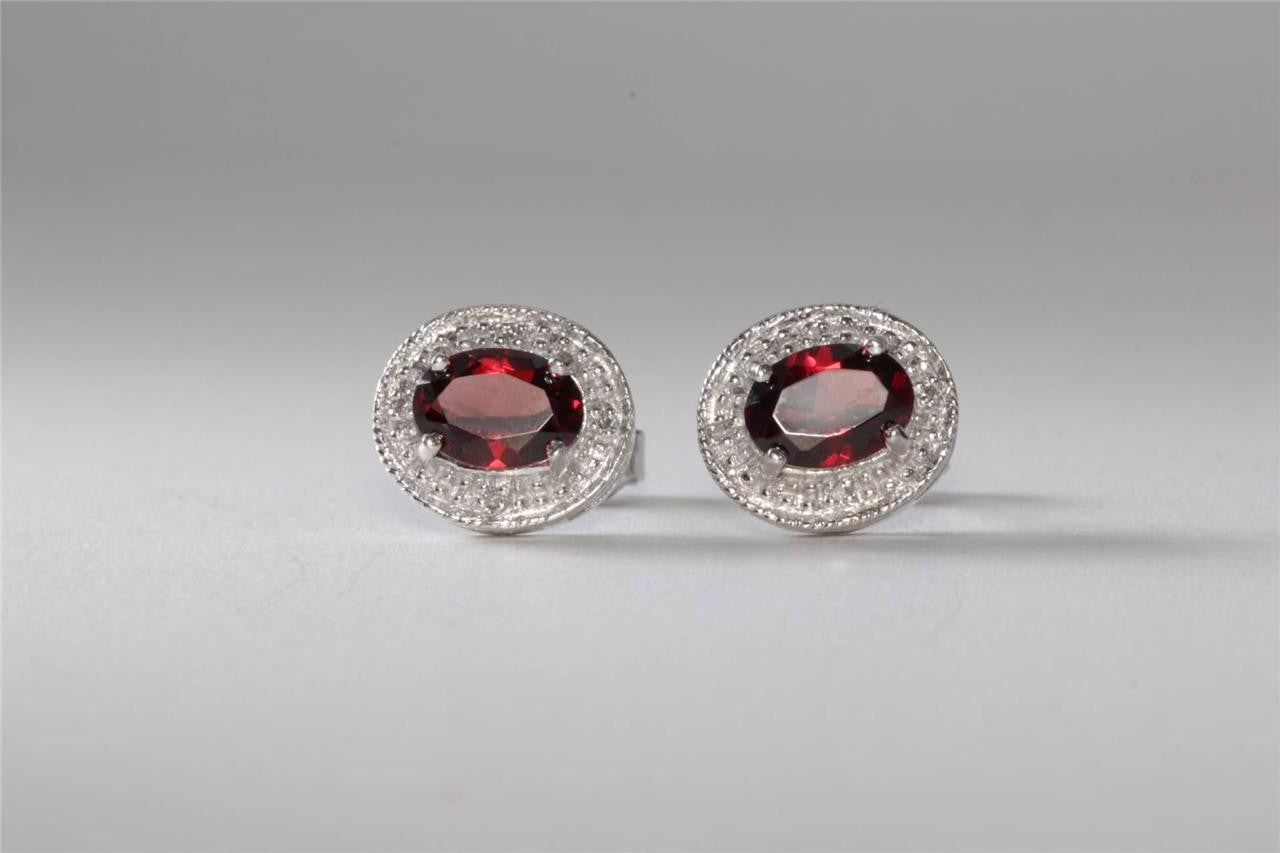 MODERN 14K WHITE GOLD LADYS EARRINGS OVAL GARNET & DIAMONDS STUDS 14CT