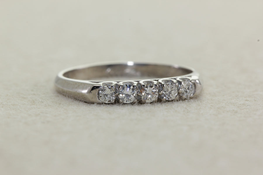 LADIES PRONG SET 14k WHITE GOLD DIAMOND WEDDING BAND RING