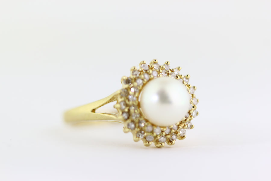 14K YELLOW GOLD CULTURED PEARL & DIAMOND HALO LADIES RING