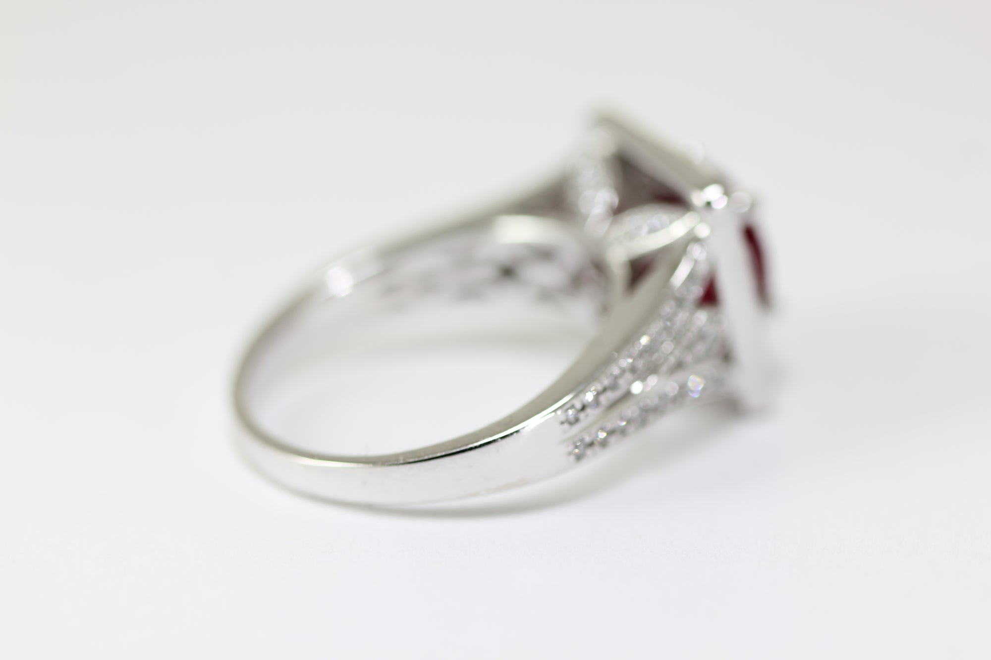 14K WHITE GOLD LADIES HELO RUBY & DIAMOND RING