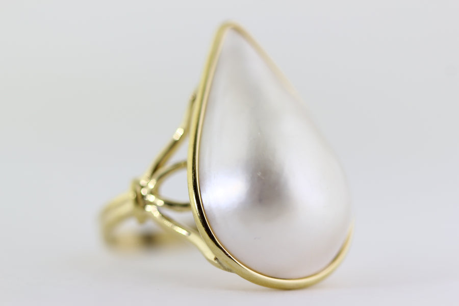 14k YELLOW  GOLD MABE PEARL LADIES RING