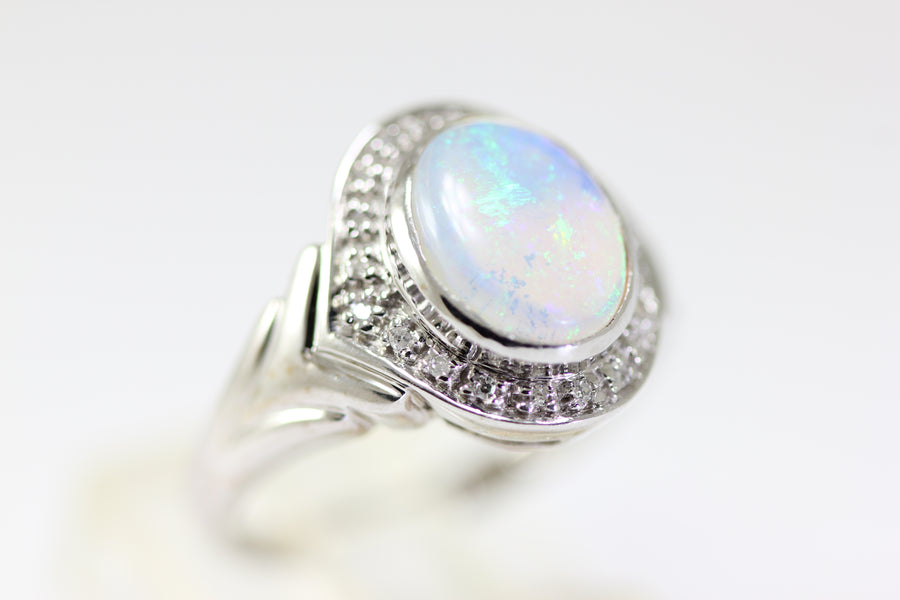 ABC 14K WHITE GOLD LADIES HELO OPAL & DIAMOND  RING