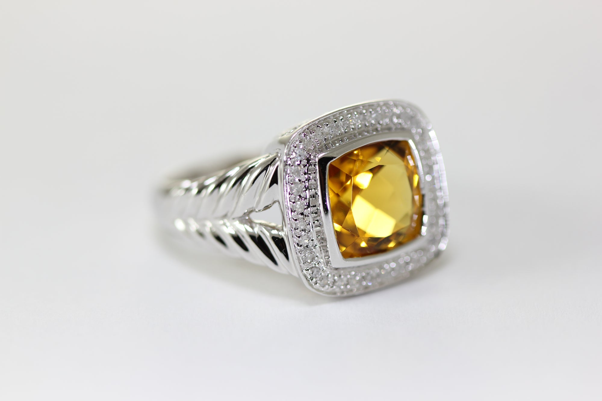 ABC 14K WHITE GOLD LADIES CITRINE & DIAMOND HALO RING
