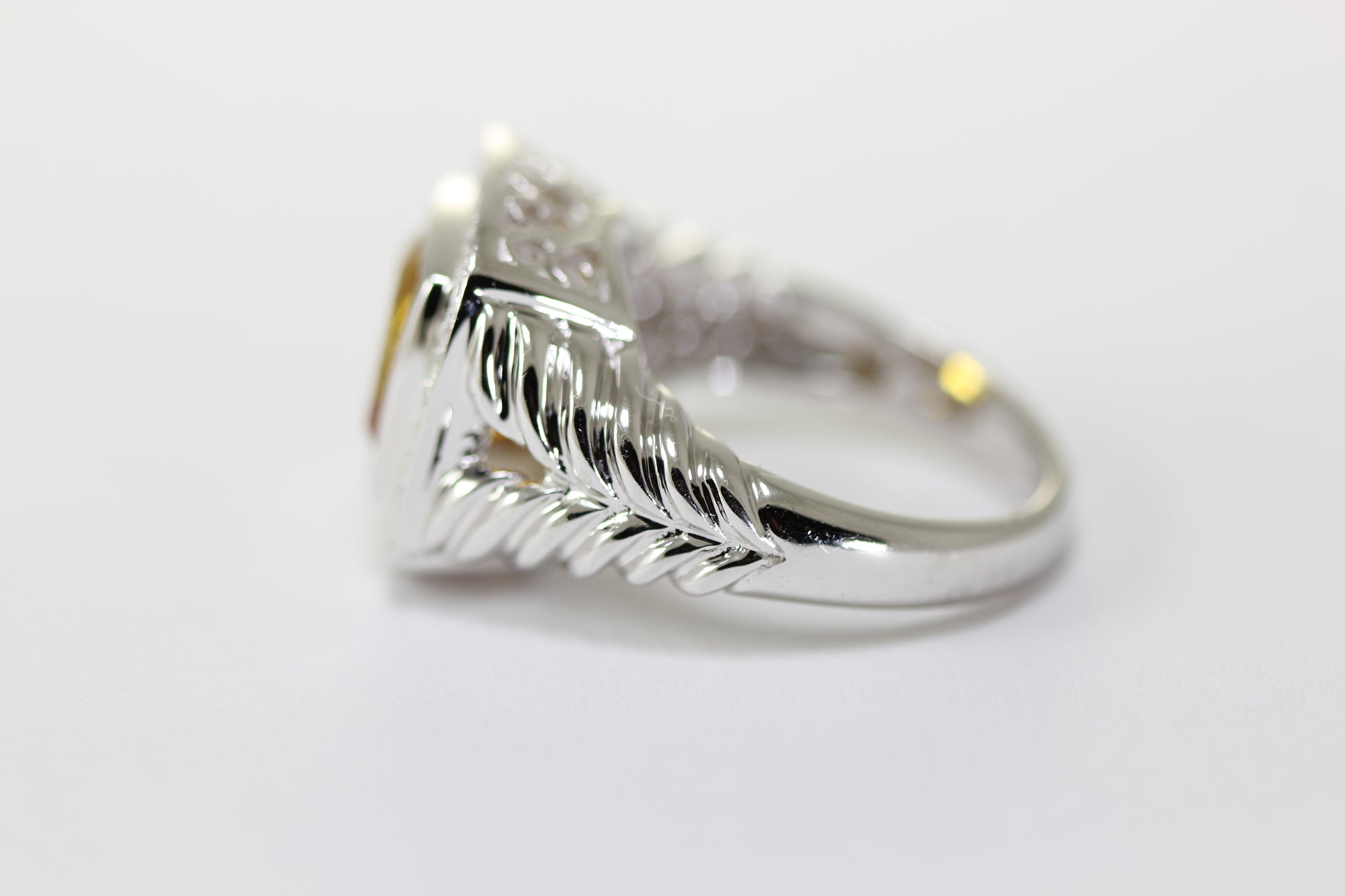 ABC 14K WHITE GOLD LADIES CITRINE & DIAMOND HALO RING