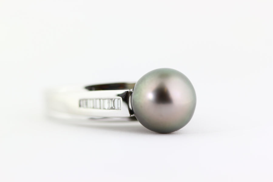 14k WHITE GOLD TAHITIAN PEARL & DIAMOND LADIES RING