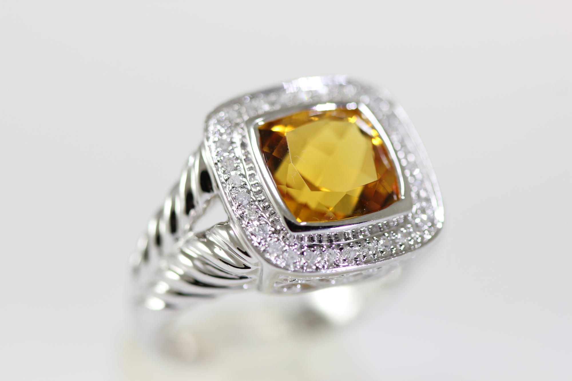 ABC 14K WHITE GOLD LADIES CITRINE & DIAMOND HALO RING