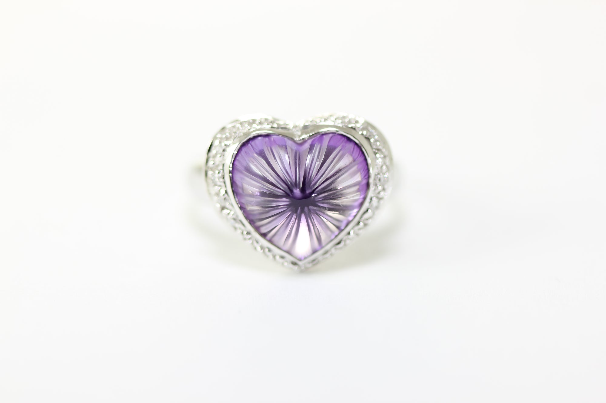 14K WHITE GOLD LADIES HEART AMETHYST & DIAMOND HALO RING