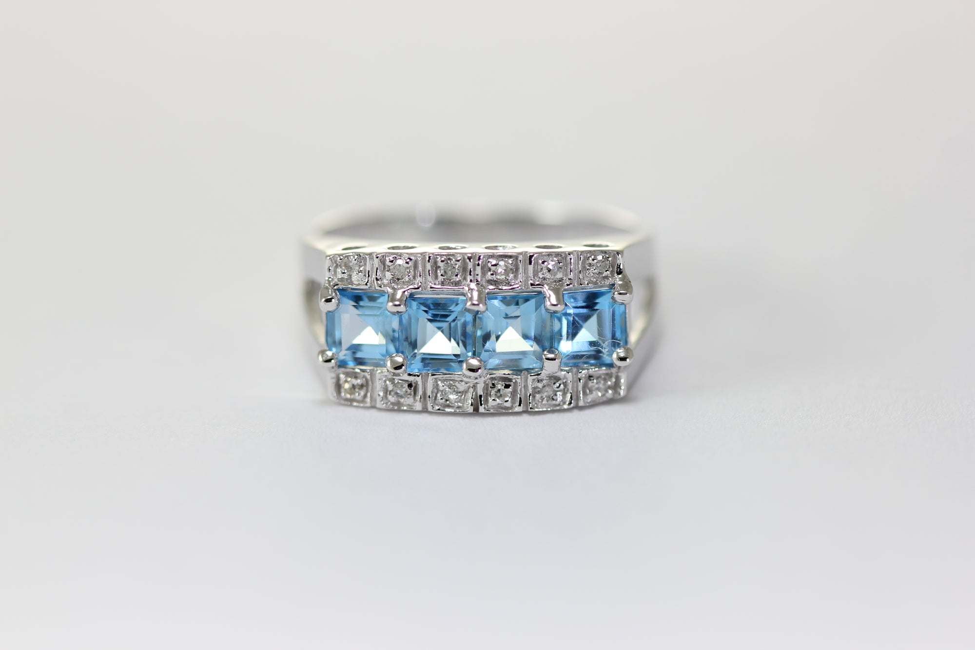 aaa NATURAL PRINCESS CUT BLUE TOPAZ & DIAMOND RING 14K WHITE GOLD