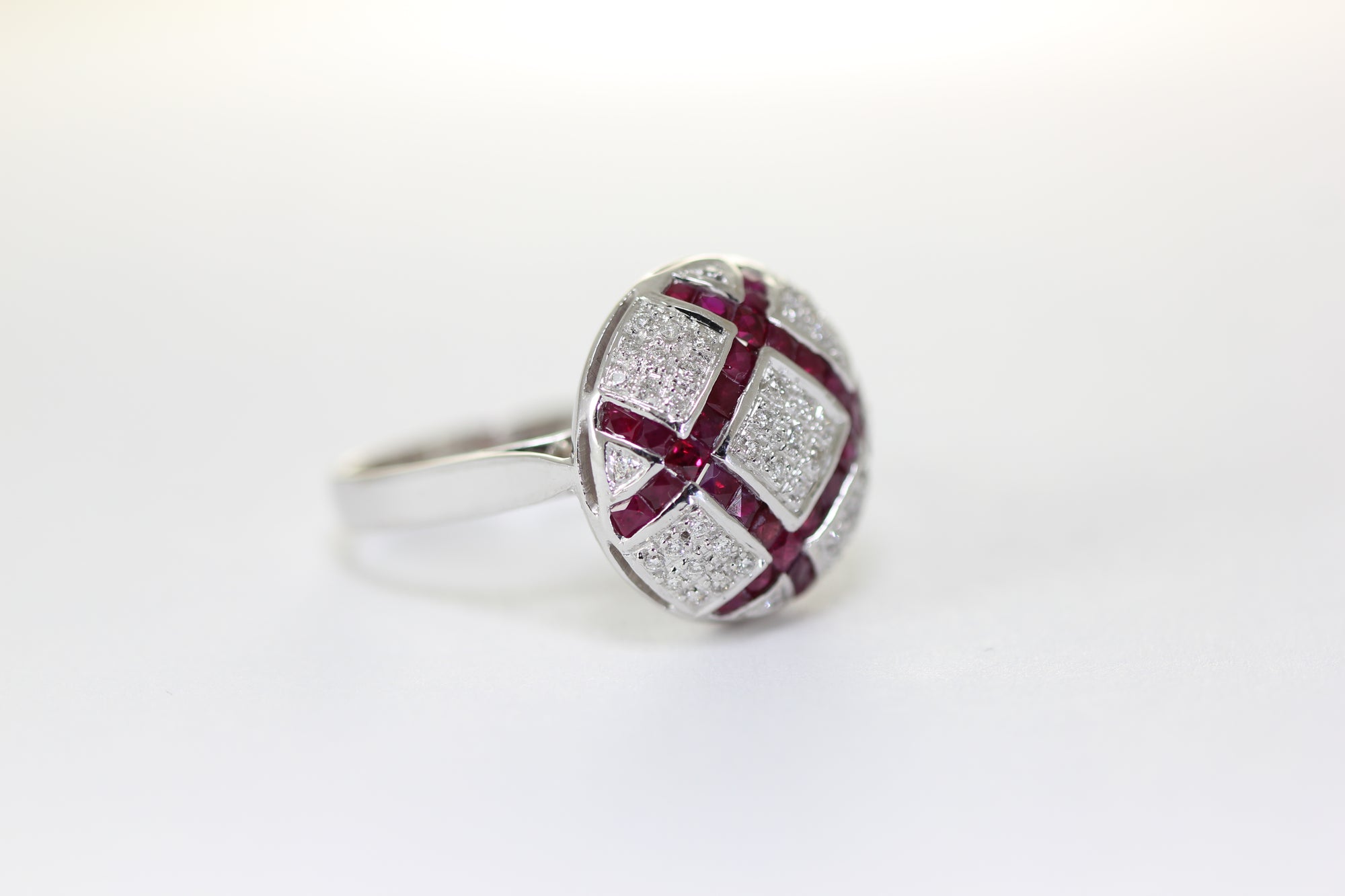 18K WHITE GOLD LADIES LUCIEN PICCARD RUBY & DIAMOND RING
