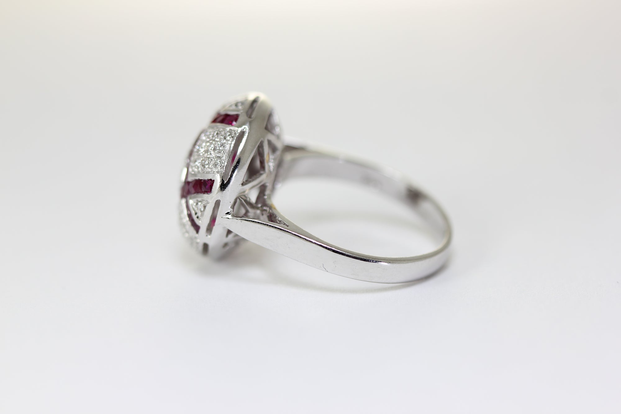 18K WHITE GOLD LADIES LUCIEN PICCARD RUBY & DIAMOND RING