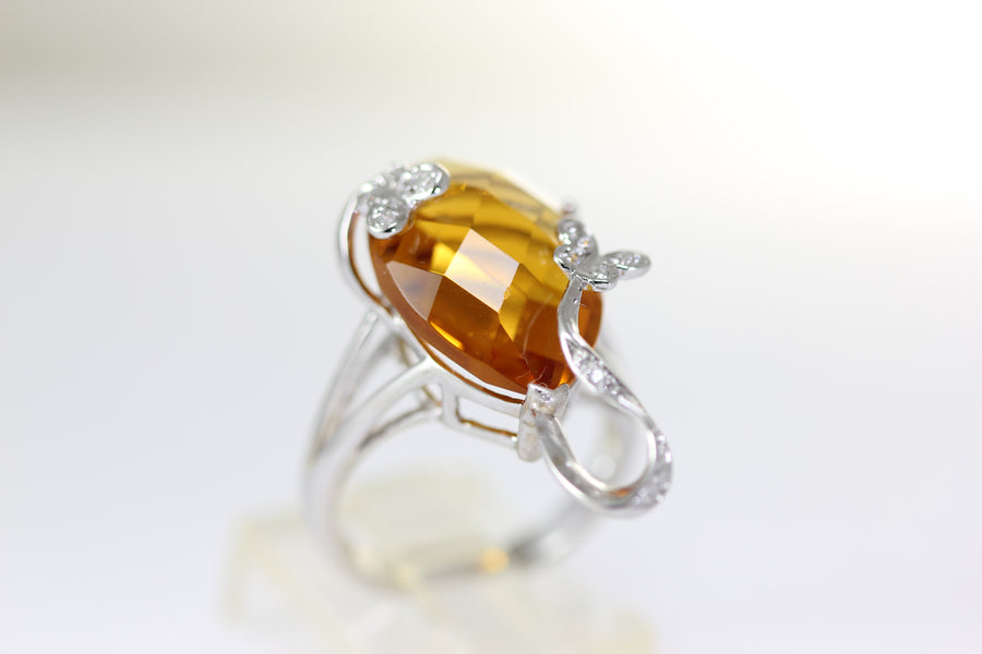 14K WHITE GOLD LADIES PEAR CITRINE & DIAMOND RING
