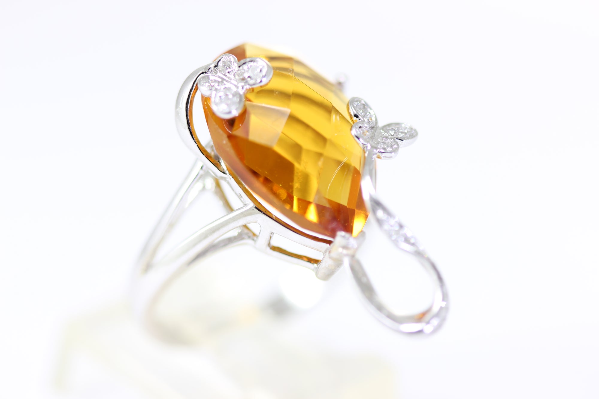 14K WHITE GOLD LADIES PEAR CITRINE & DIAMOND RING