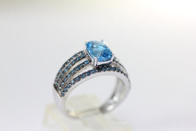 Aaa 14K WHITE GOLD BLUE DIAMOND &  NATURAL BLUE TOPAZ WOMENS RING