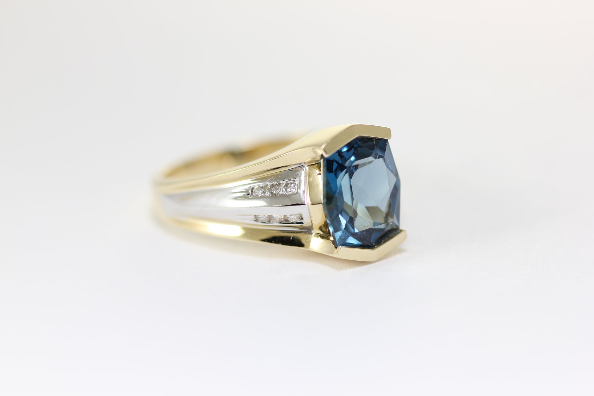 14K WHITE & YELLOW GOLD DIAMOND &  NATURAL LONDON BLUE TOPAZ WOMENS RING