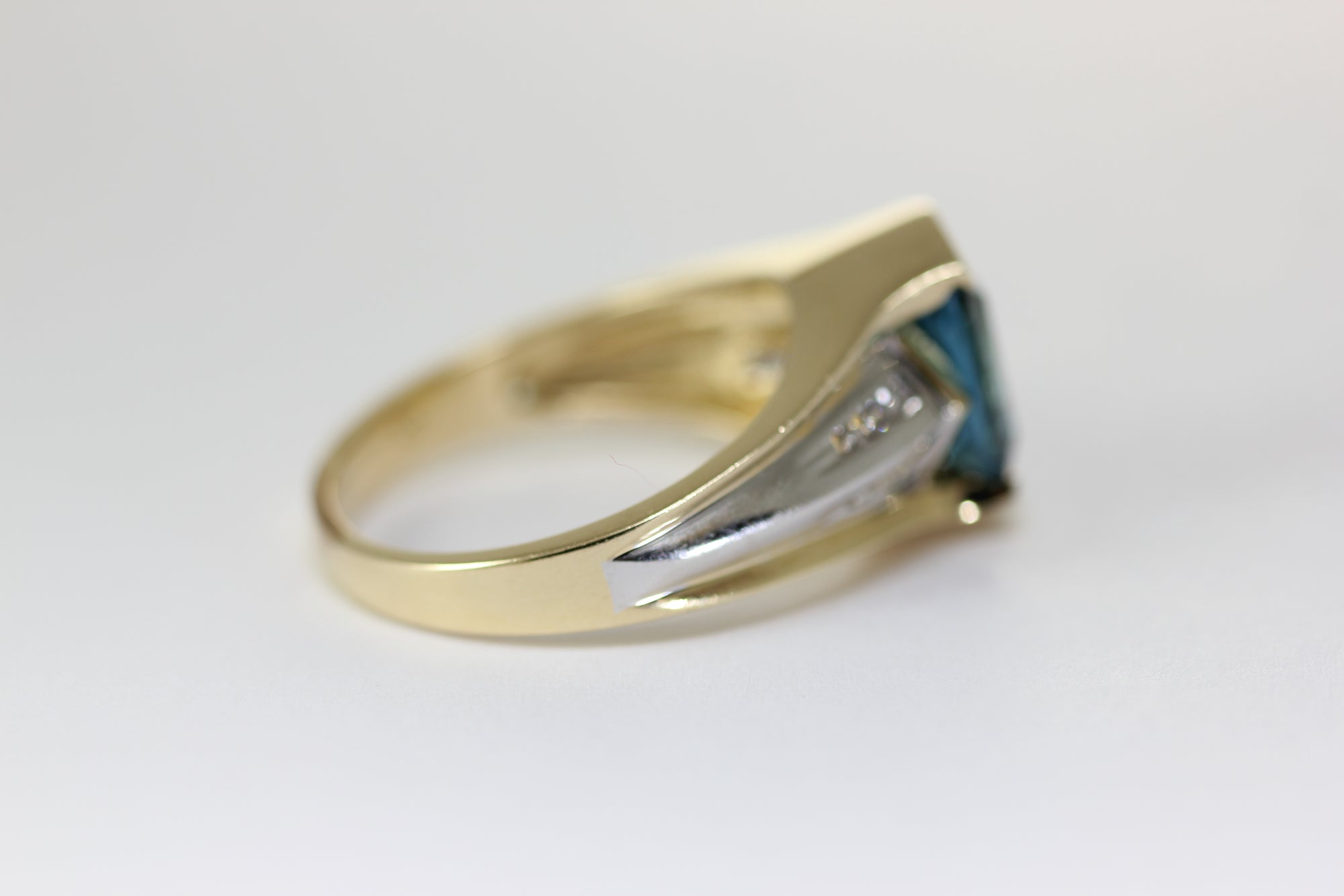 14K WHITE & YELLOW GOLD DIAMOND &  NATURAL LONDON BLUE TOPAZ WOMENS RING