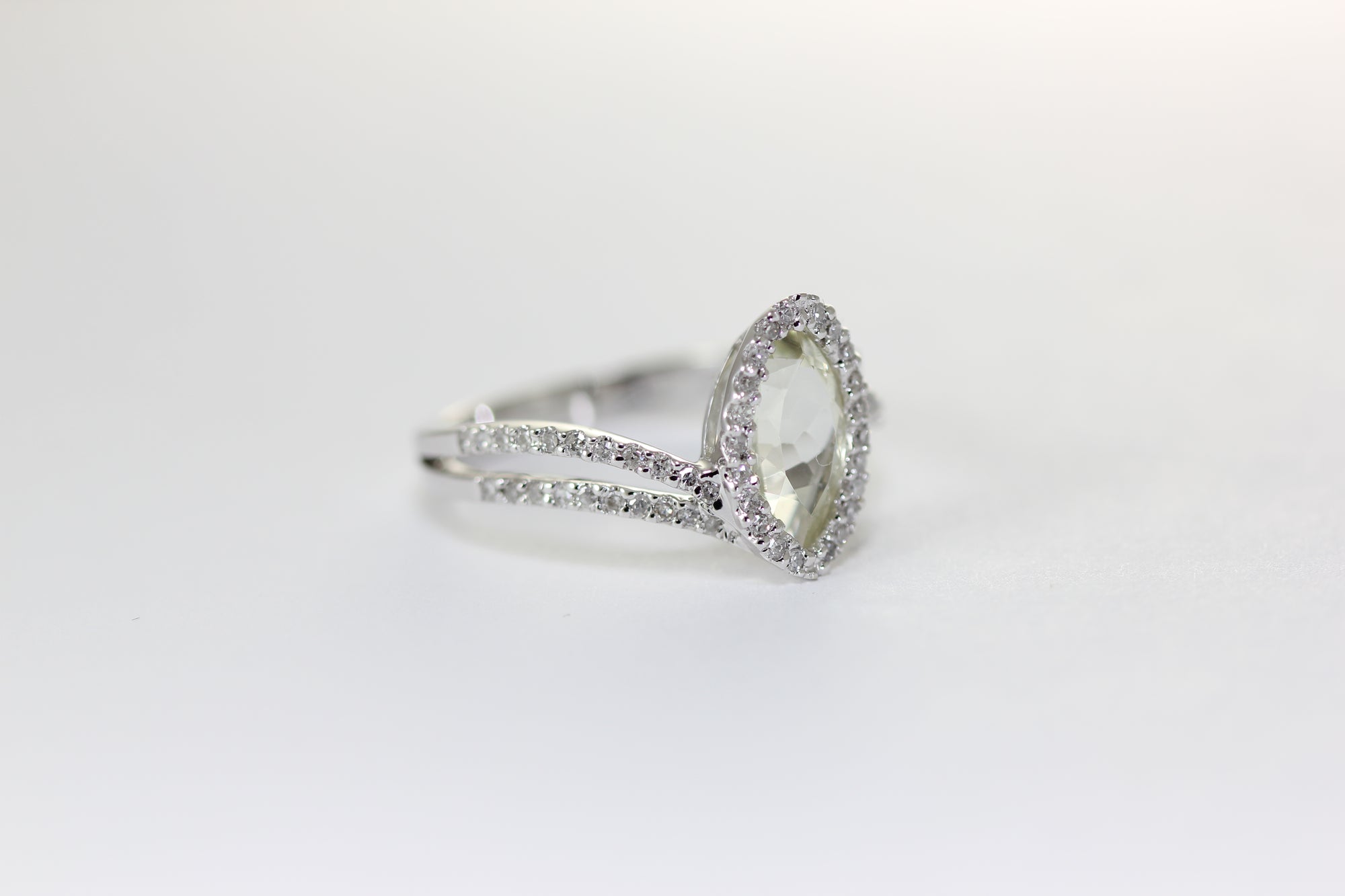 ABC 14K WHITE GOLD LADIES HELO LIME AURA QUARTZ & DIAMOND RING