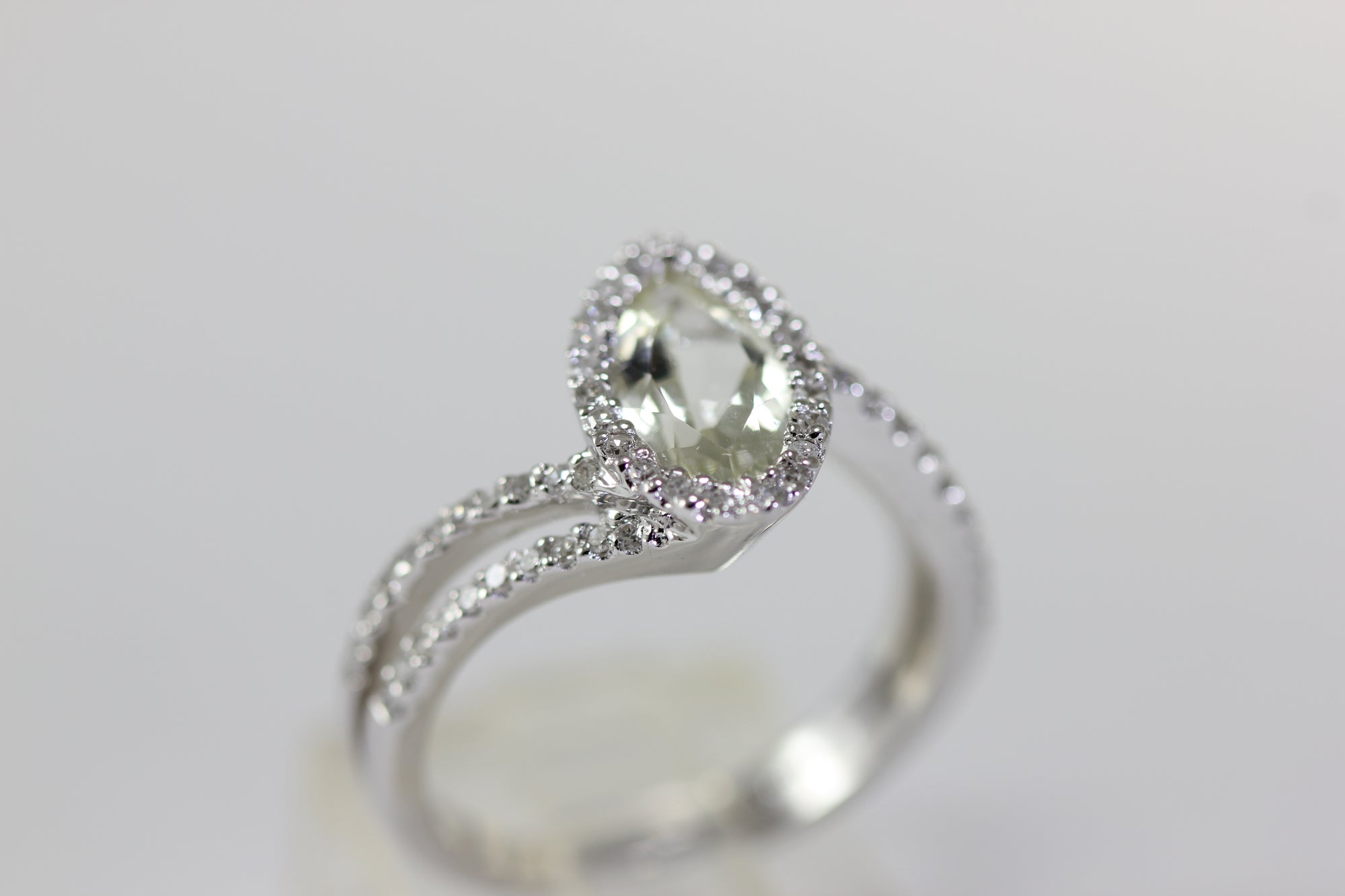 ABC 14K WHITE GOLD LADIES HELO LIME AURA QUARTZ & DIAMOND RING