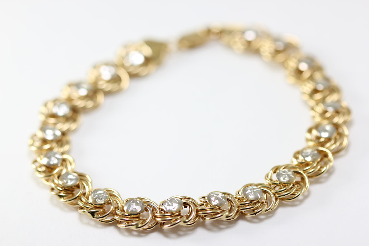 ABC 14K YELLOW & WHITE GOLD LADIES SHINY FLOWER LINK BRACELET