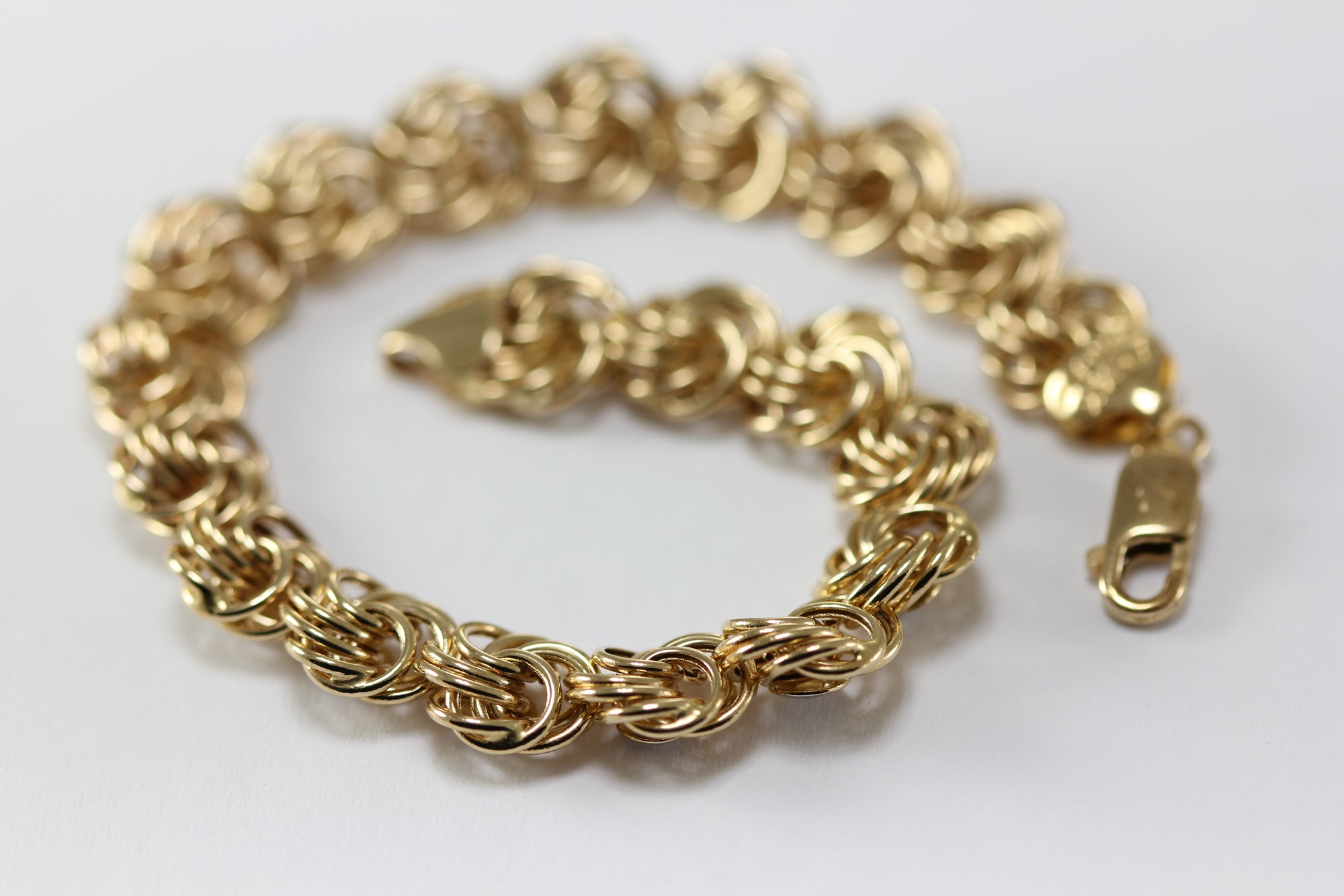 ABC 14K YELLOW & WHITE GOLD LADIES SHINY FLOWER LINK BRACELET