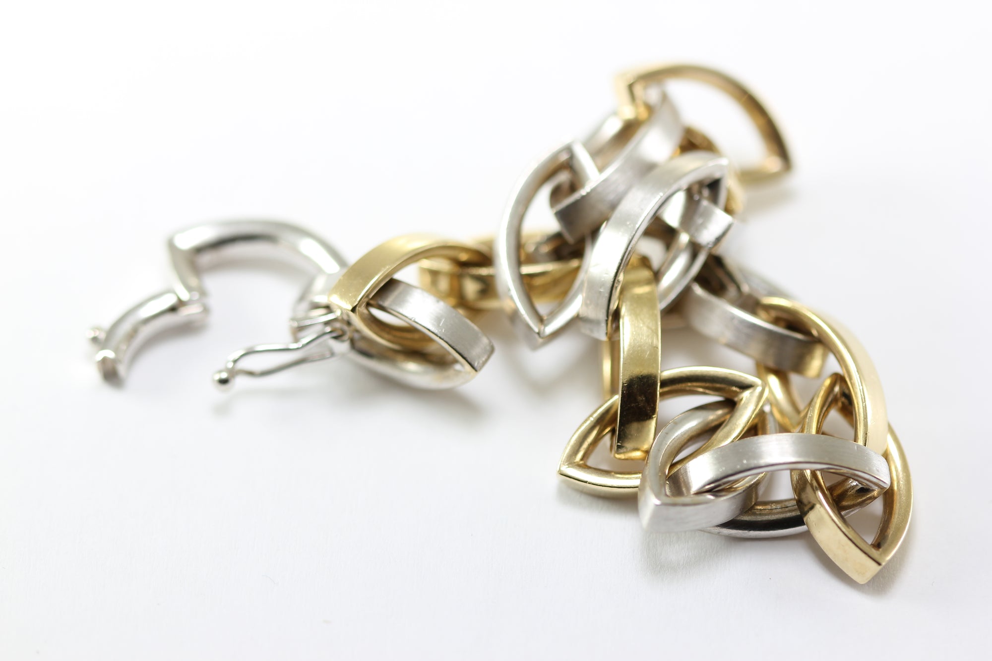 14K TWO TONE  GOLD BRUSHED LINK BRACELET