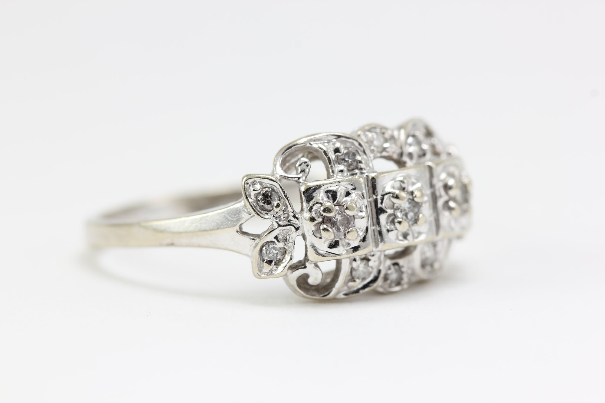 ANTIQUE 14k WHITE GOLD ART DECO FILIGREE DIAMOND RING EUROPEAN CUT