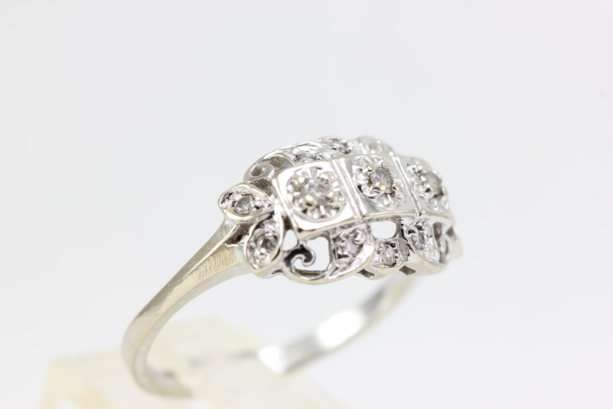 ANTIQUE 14k WHITE GOLD ART DECO FILIGREE DIAMOND RING EUROPEAN CUT