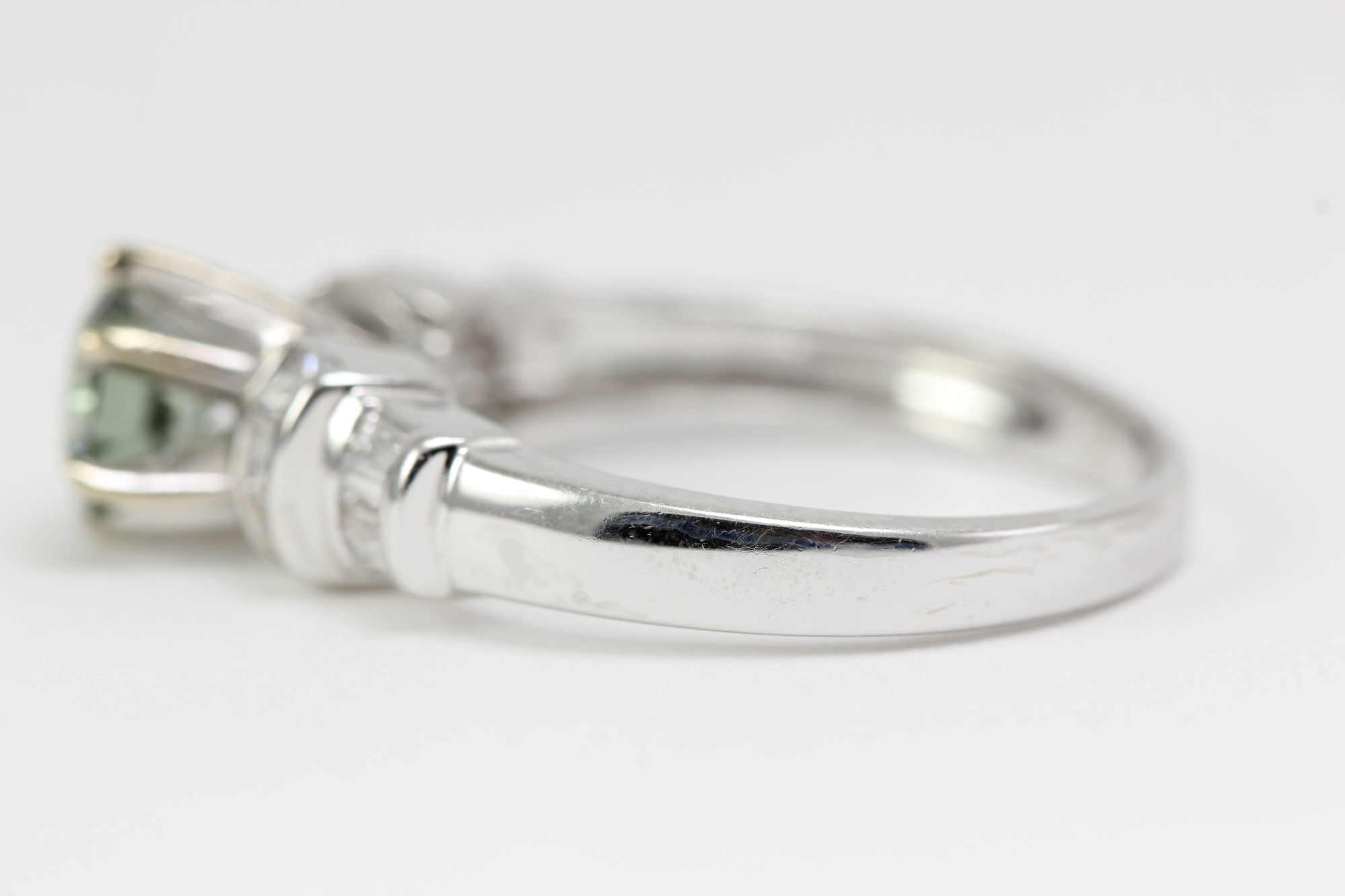 GREEN DIAMOND ENGAGEMENT RING 14K WHITE GOLD ROUND SHAPED 1.24 CTW