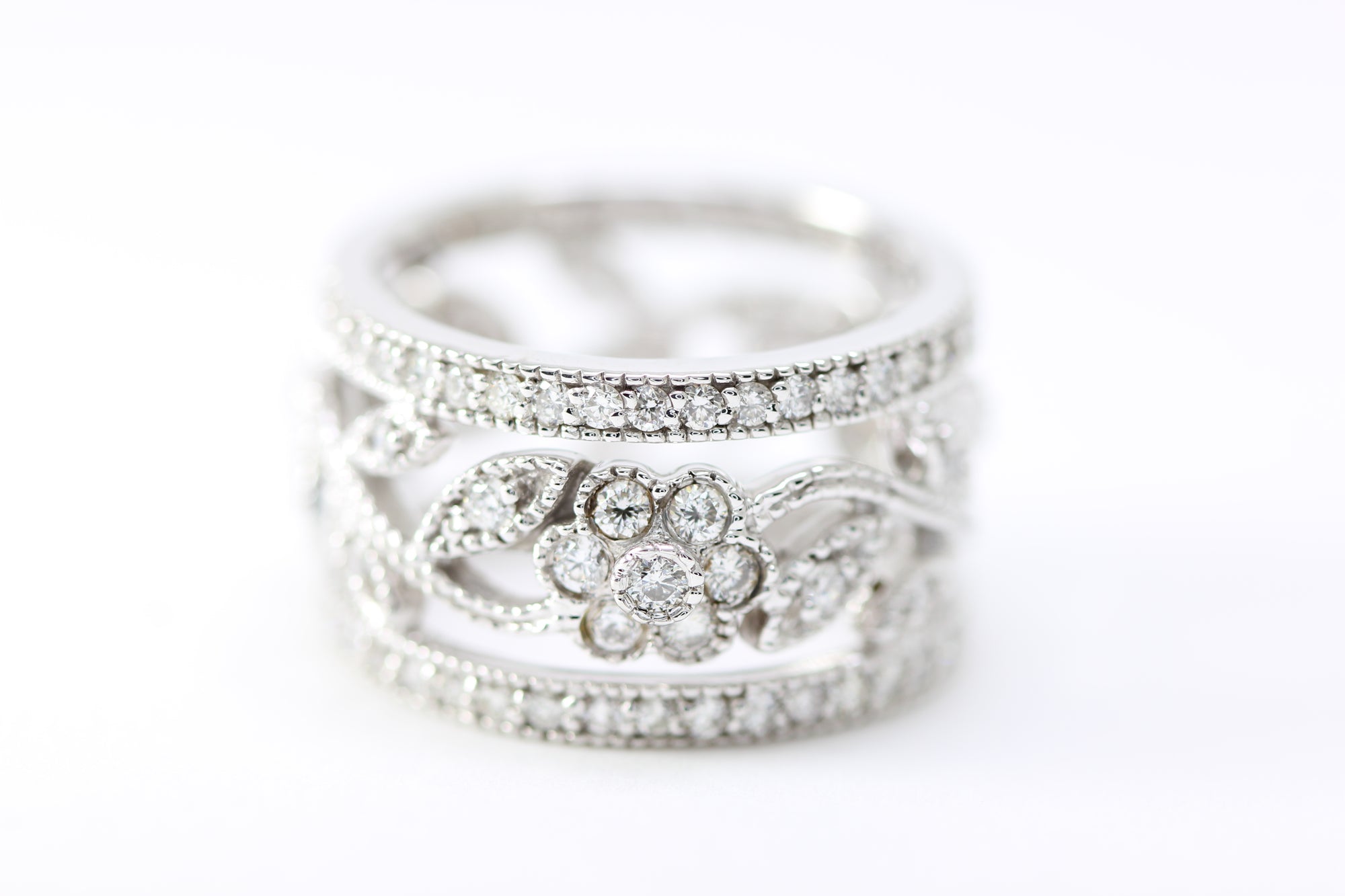 DIAMOND ANNIVERSARY ETERNITY FLOWER BAND 14K WHITE GOLD