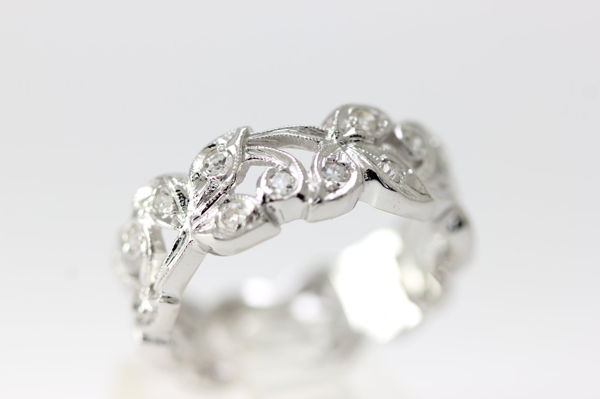 ANTIQUE ART DECO DIAMOND ANNIVERSARY ETERNITY BAND 14K WHITE GOLD EUROPEAN CUT 1930's