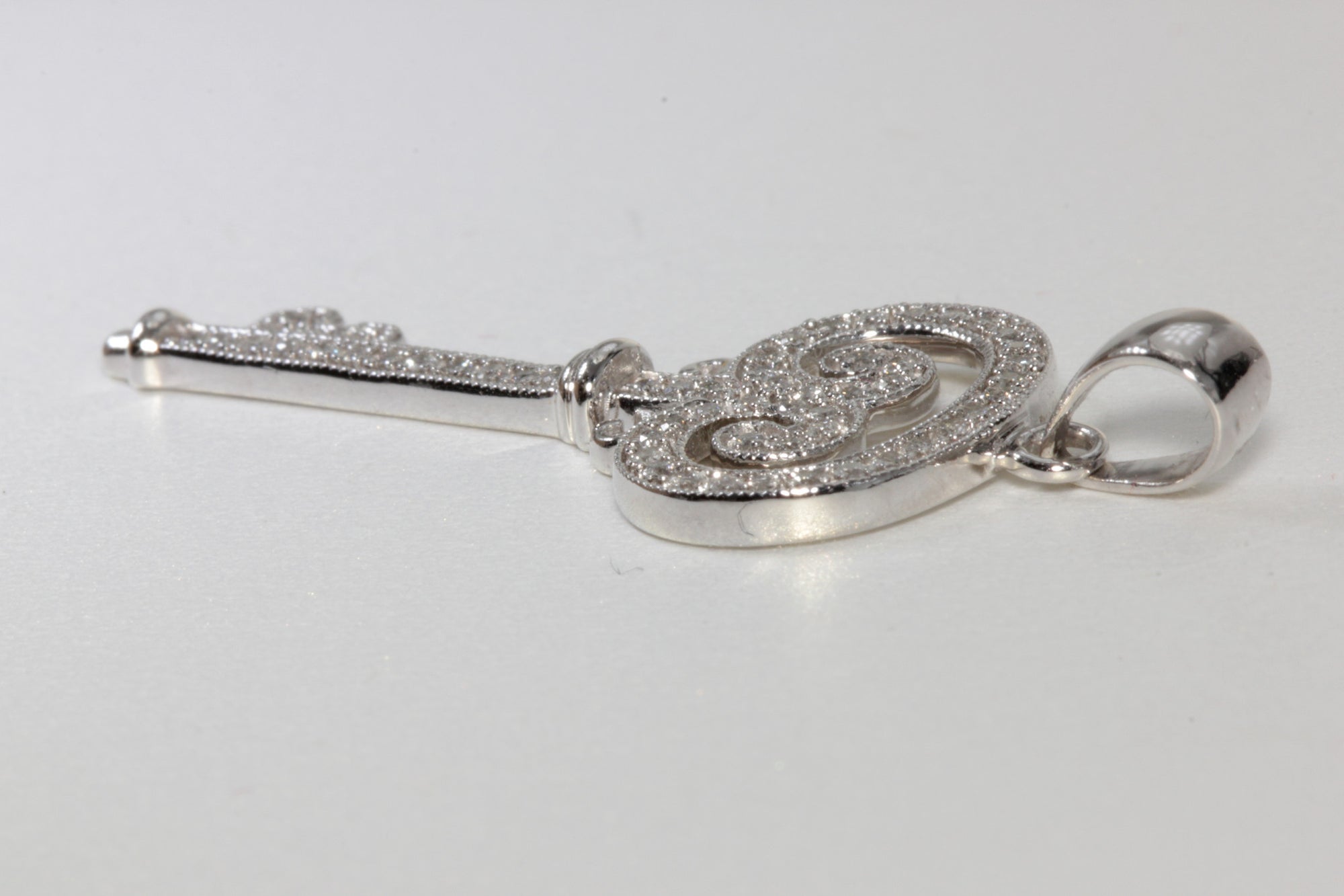 MODERN 14K GOLD DIAMOND KEY CHARM PENDANT 0.30 CT 14KARAT WHITE GOLD