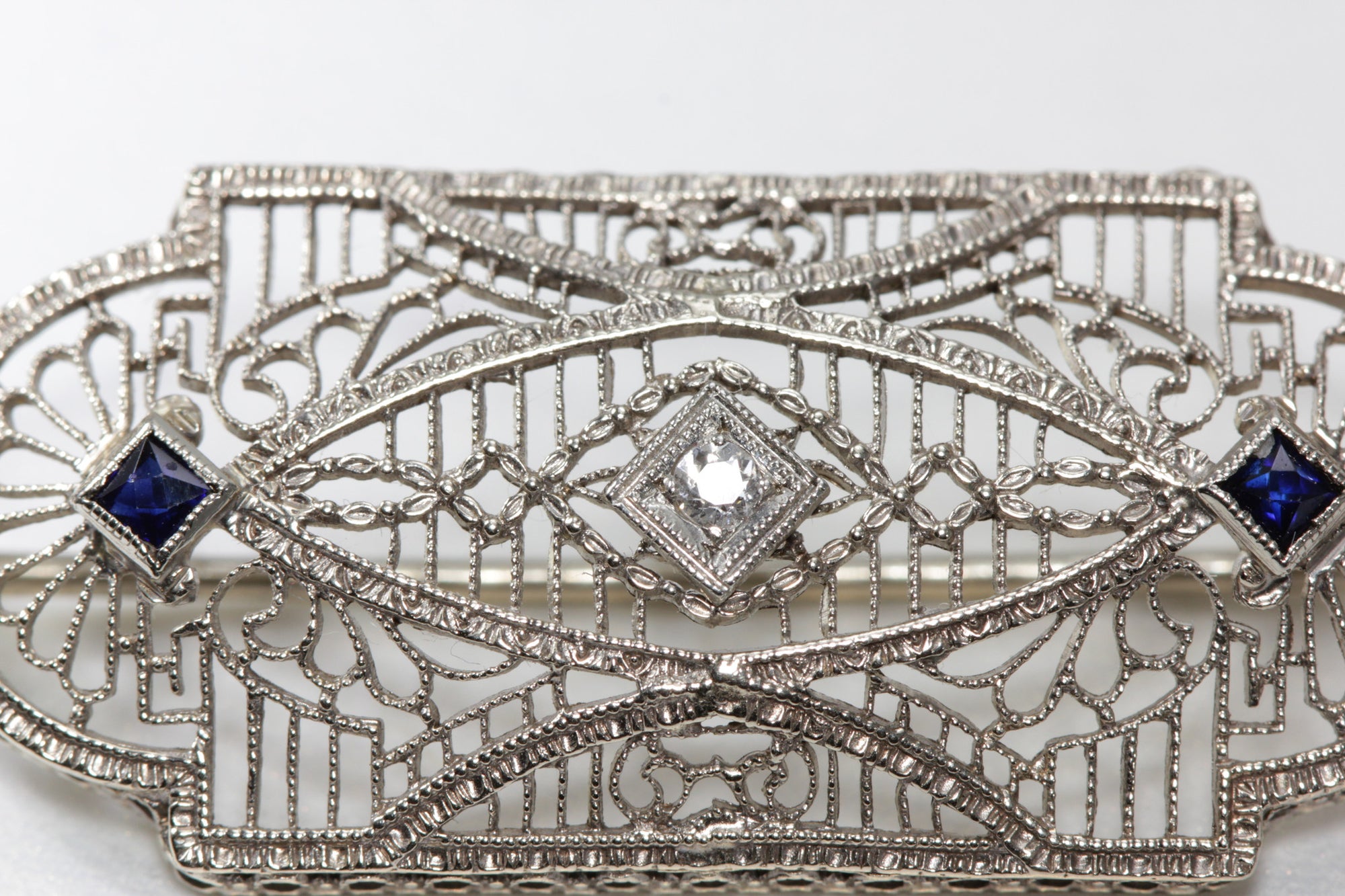 1920 ANTIQUE ART DECO 14k WHITE GOLD LADYS DIAMOND & SAPPHIRE PIN BROOCH