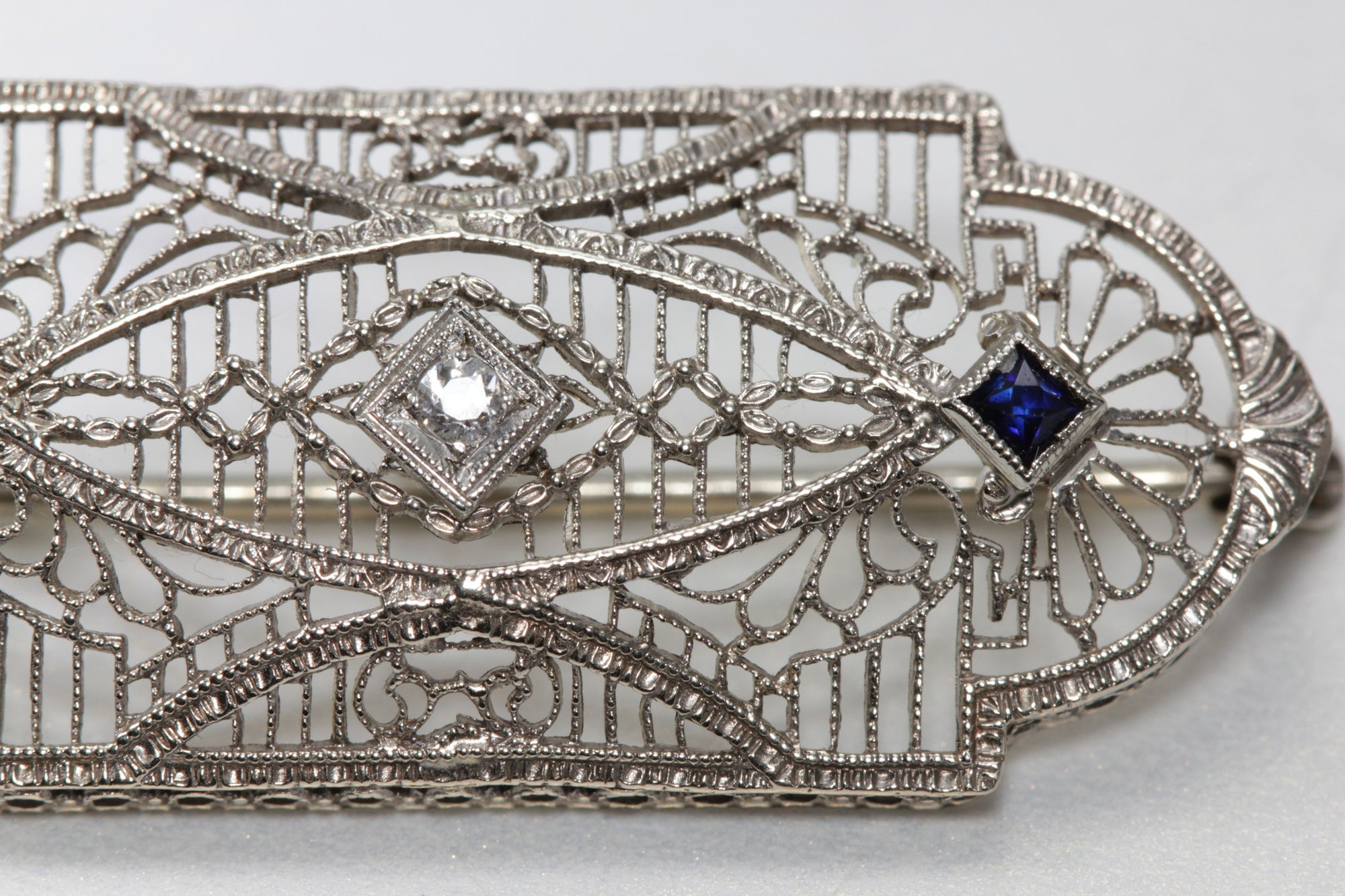 1920 ANTIQUE ART DECO 14k WHITE GOLD LADYS DIAMOND & SAPPHIRE PIN BROOCH