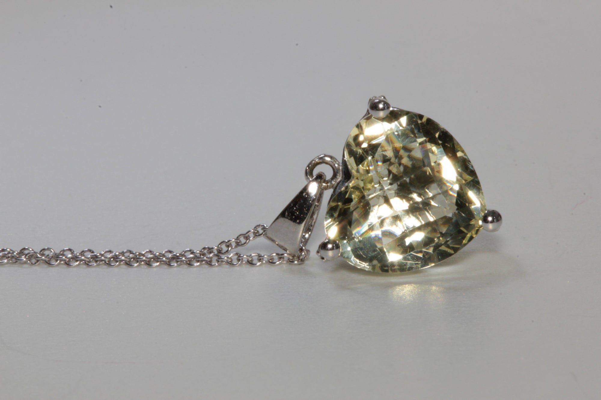MODERN 14k WHITE GOLD LADIES PENDANT & CHAIN CHECKERBOARD LIME QUARTZ & DIAMOND